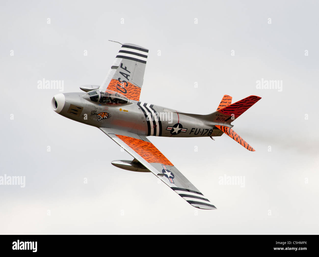 Sabre américain préservés Jet F86 avion de chasse, en plus d'affichage Bedfordshire Banque D'Images