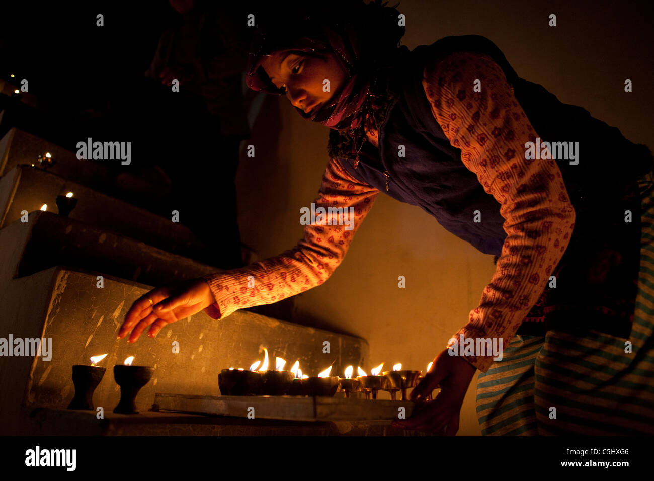 Nouvelle Année ladakhis. En raison de les inondations du mois d'août, il n'y a pas de célébrations publiques. Les gens de marquer l'occasion tranquillement à la maison. Banque D'Images