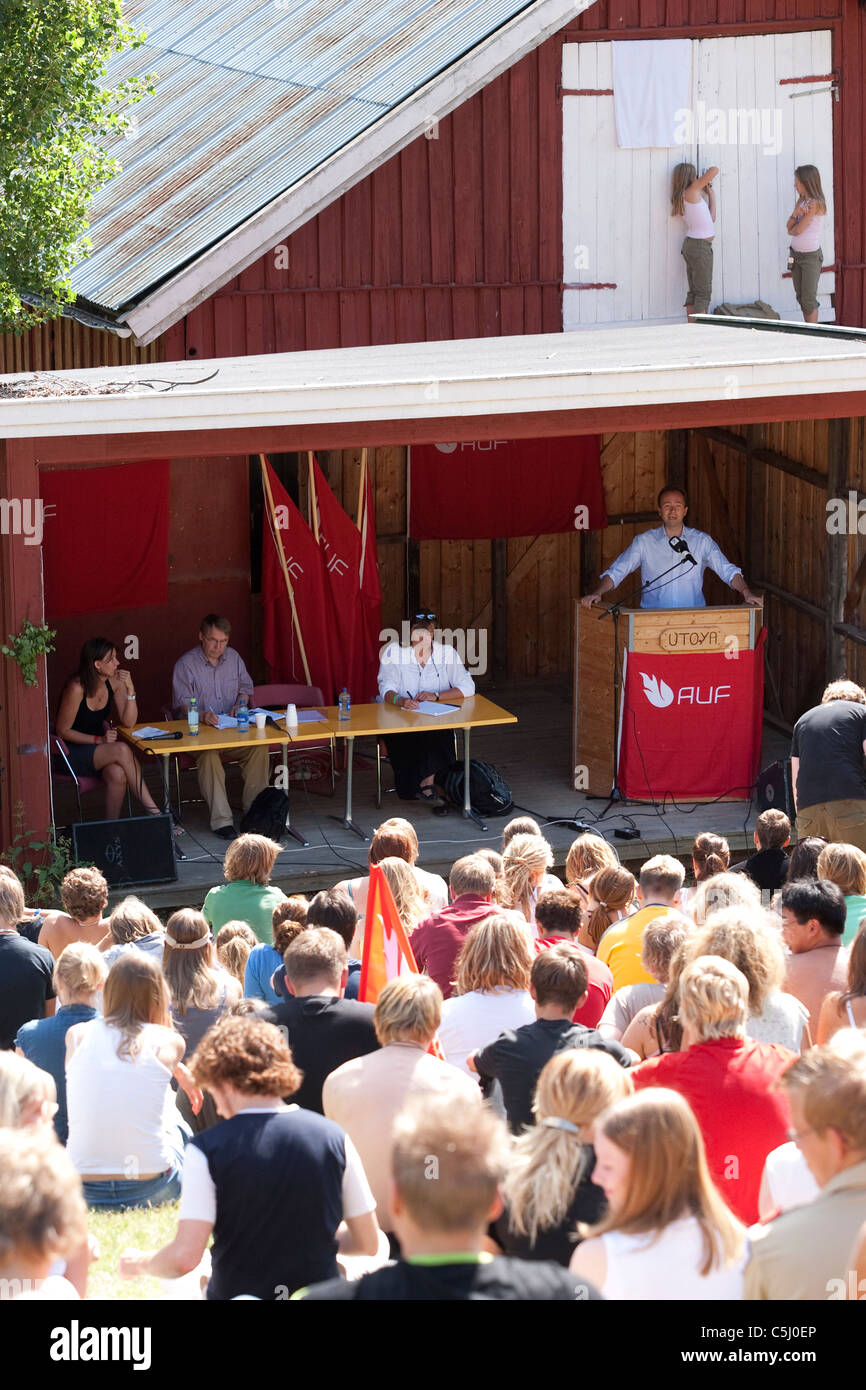 Parti travailliste norvégien youth camp camp d'été annuel de la politique, sur l'île, à l'extérieur d'Utøya Oslo, Norvège.Photo:Jeff Gilbert Banque D'Images