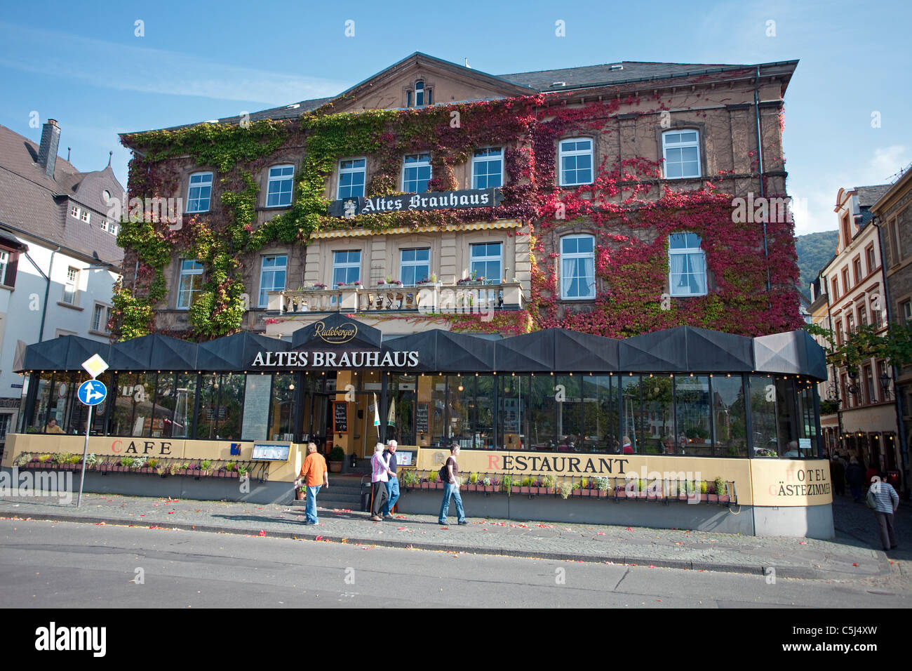 Altes Brauhaus, Restaurant, café und Hotel, Bernkastel-Kues, Mosel, Restaurant et hôtel, Altes Brauhaus, vieille ville, Moselle Banque D'Images