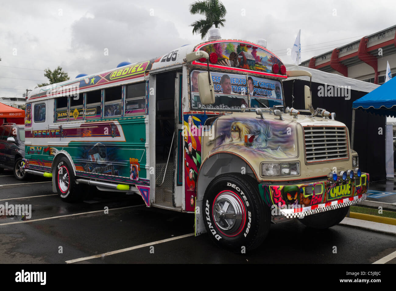 Bus peint La ville de Panama, République de Panama, en Amérique centrale. Banque D'Images