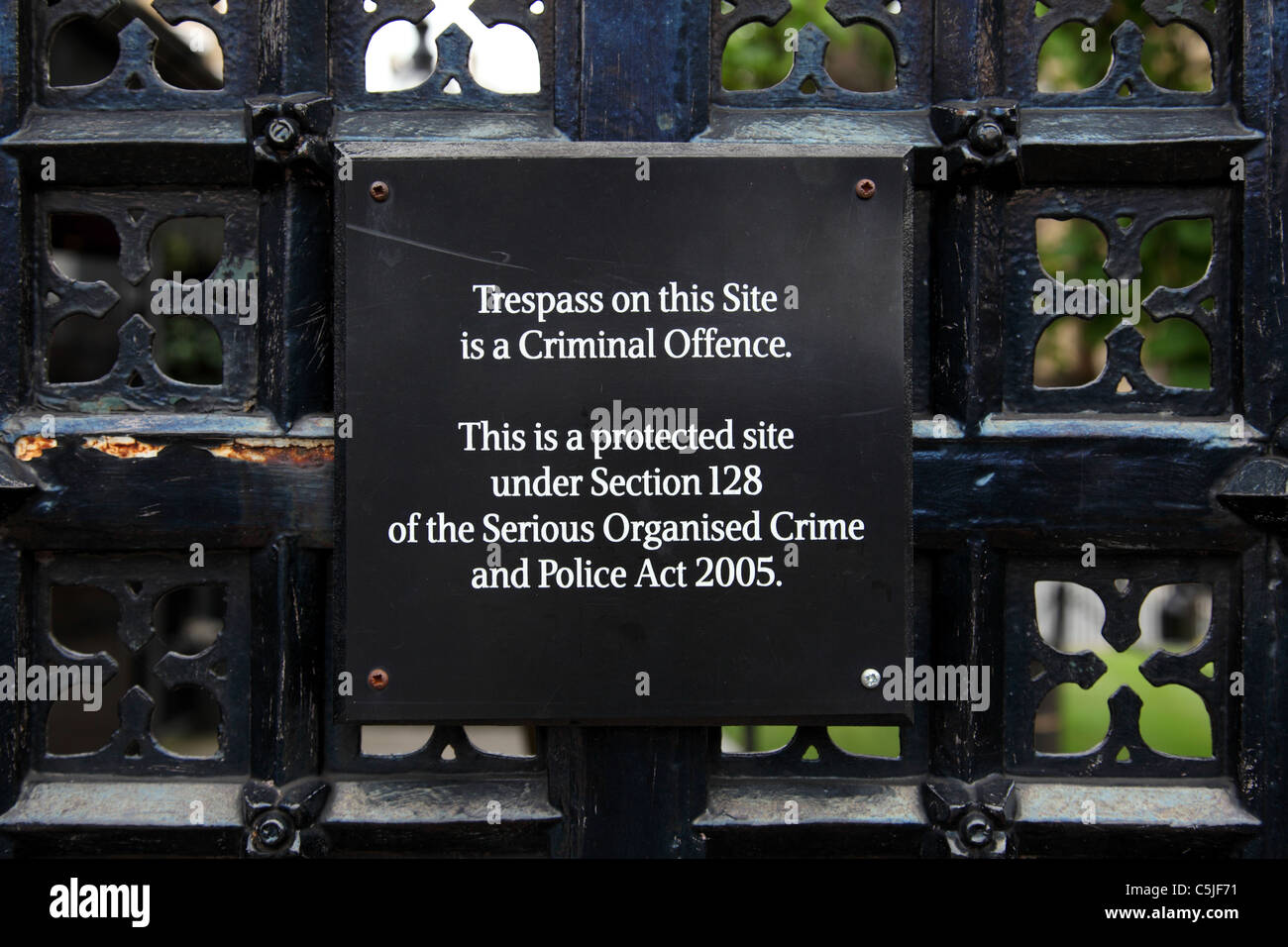 Un signe sur les Maisons du Parlement, Westminster, Londres, Angleterre, Royaume-Uni Banque D'Images