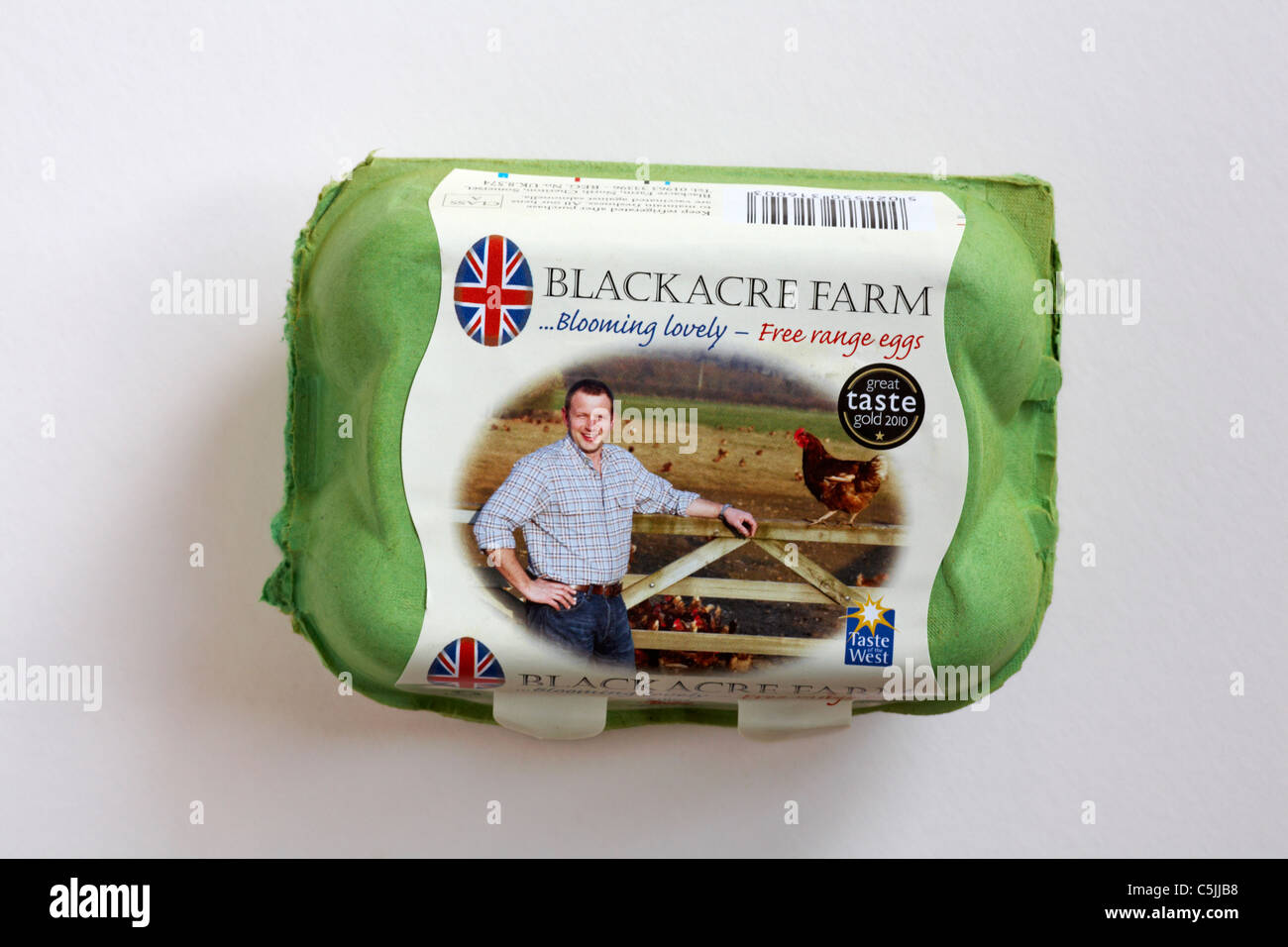 Fort d''œufs ferme Blackacre belle floraison isolé sur fond blanc - Boîte d'oeufs alvéole fermée Banque D'Images