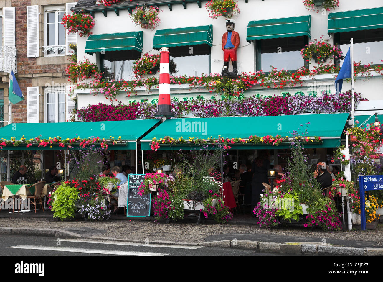 Paimpol port Banque de photographies et d'images à haute résolution - Alamy