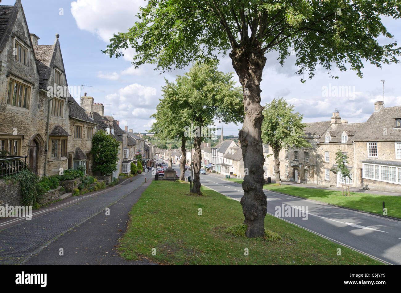 Burford High street Oxfordshire England Uk. Village où Elisabeth Murdoch et Matthew Freud vivre. Situé à Chipping Norton. Banque D'Images