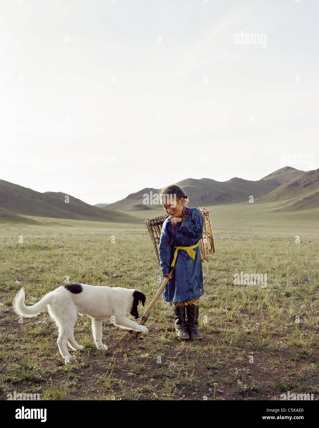 Die Höhle des gelben Hundes La Grotte de la Yellow Dog Année : 2005 - Mongolie / Allemagne Nansalmaa Batchuluun Byambasuren Davaa Réalisateur : Banque D'Images