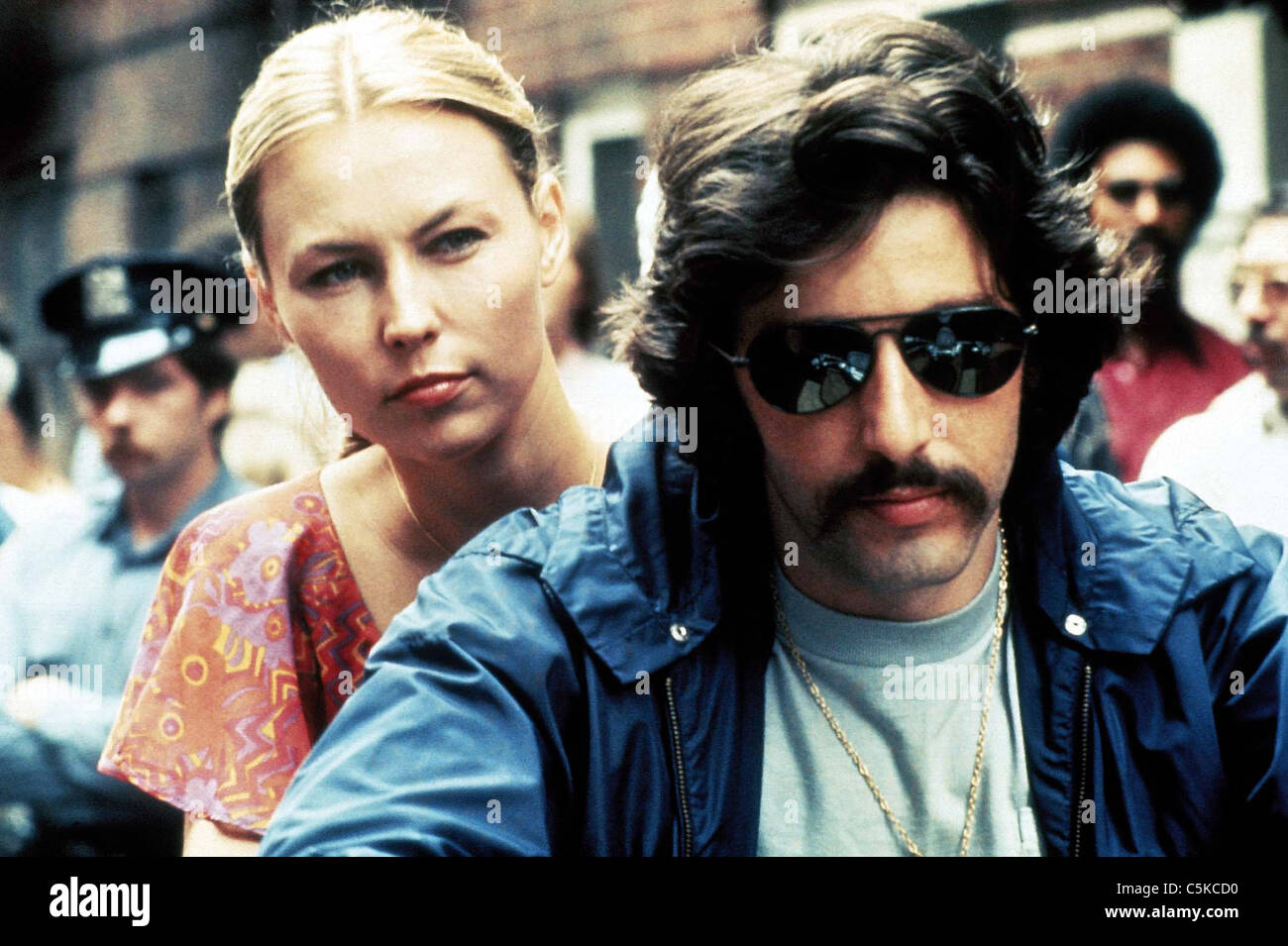 Serpico Année : 1973 - USA Réalisateur : Sidney Lumet Cornelia Sharpe, Al Pacino Banque D'Images