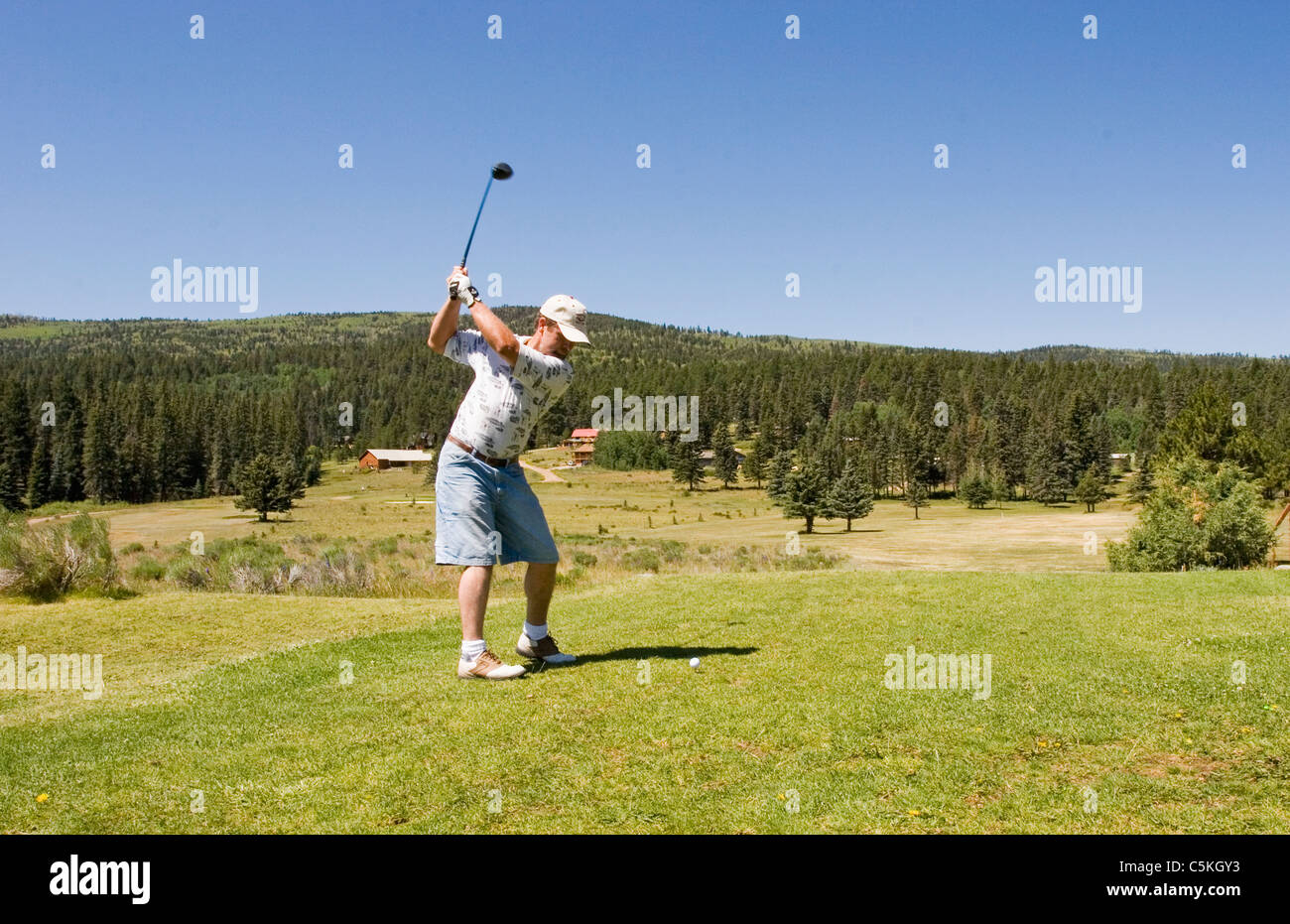 Golfeur pivote à Valle Escondido Taos Canyon Golf Course Banque D'Images