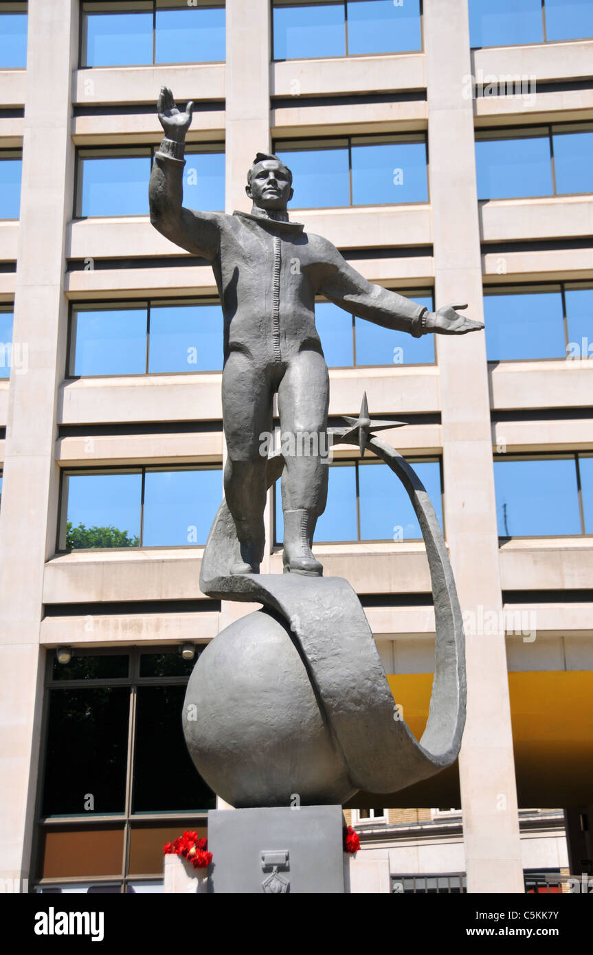 Yuri Gagarin Statue sculpture memorial à Londres Grande-bretagne British Council Banque D'Images