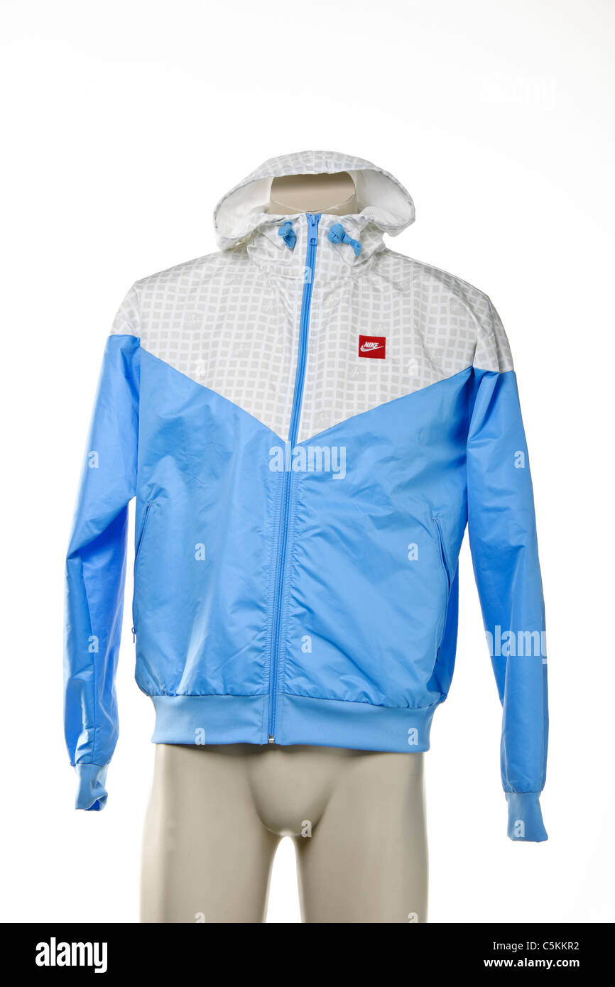Nike Air windrunner sportswear veste en nylon hommes full zip avec capuche. Banque D'Images