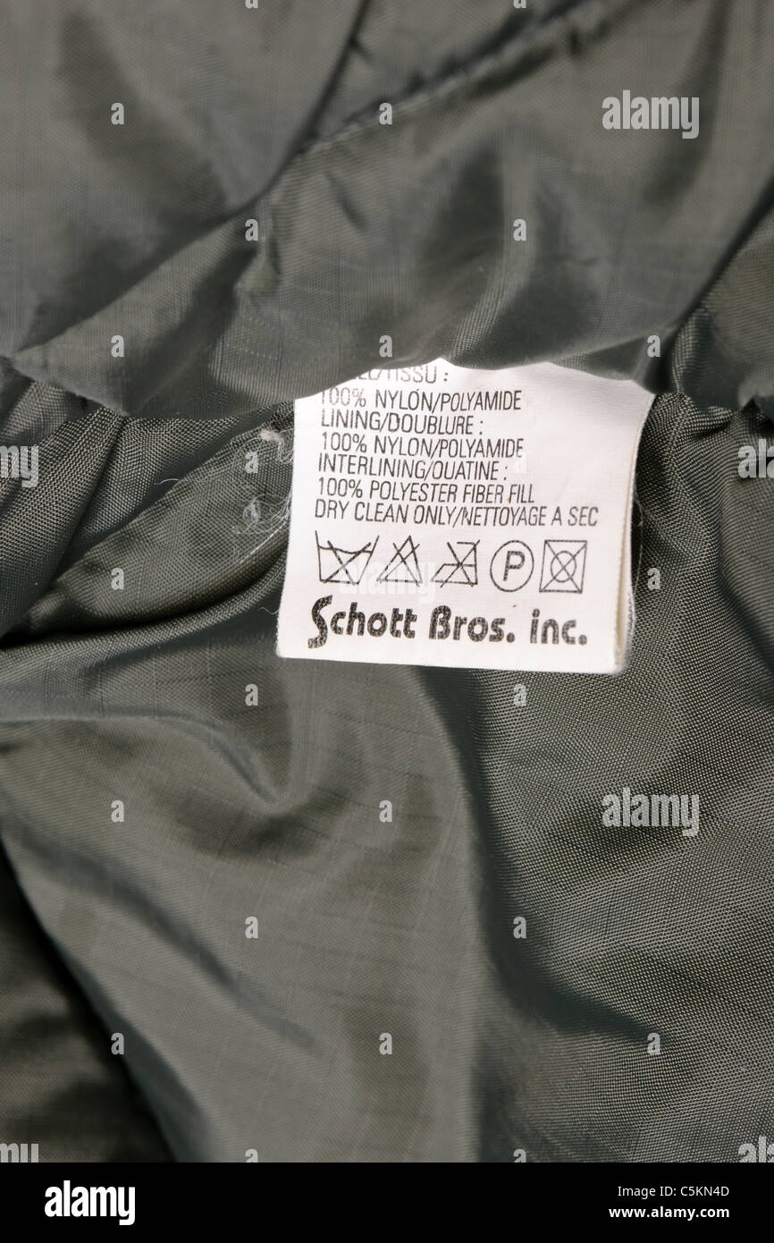 Men's Schott blouson de marque, veste de vol militaire porté par les pilotes de l'armée de l'air. Détail de l'étiquette. Banque D'Images