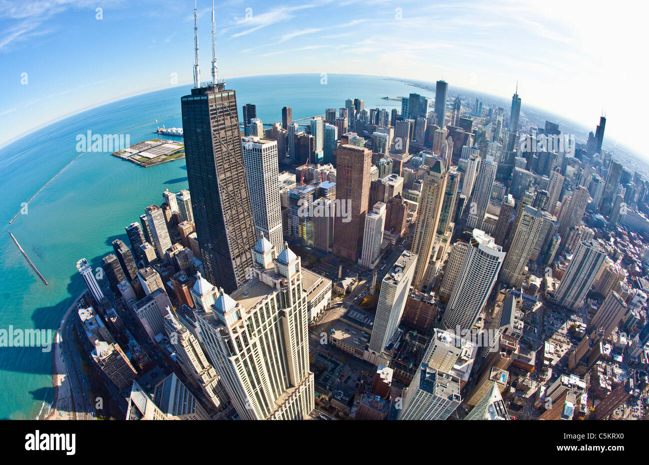 Antenne Chicago près de Hancock Tower avec vue fisheye et le lac Michigan Banque D'Images