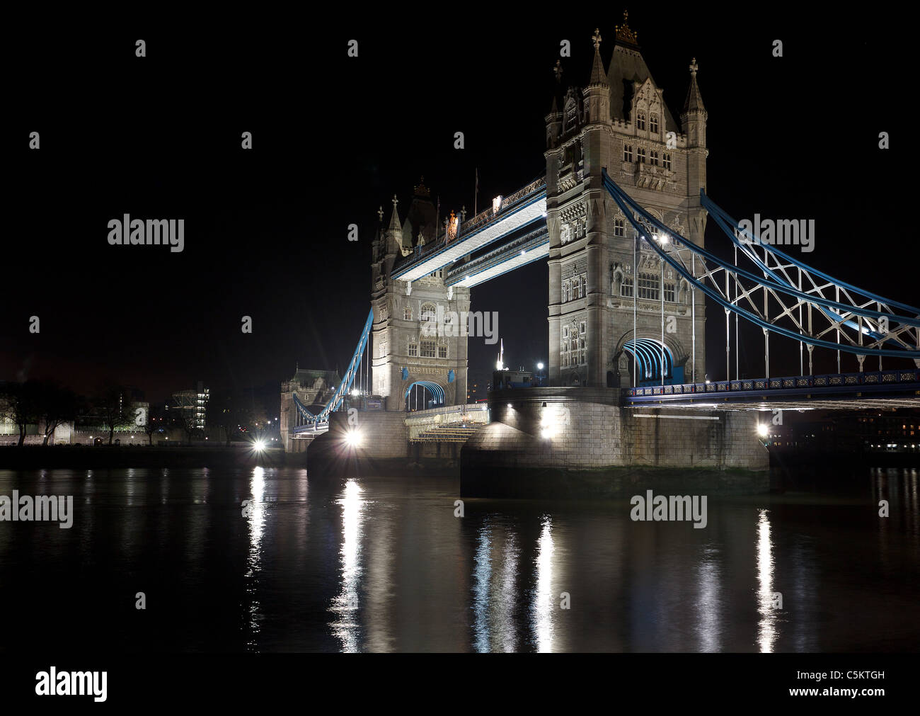 Tower Bridge at Night Banque D'Images