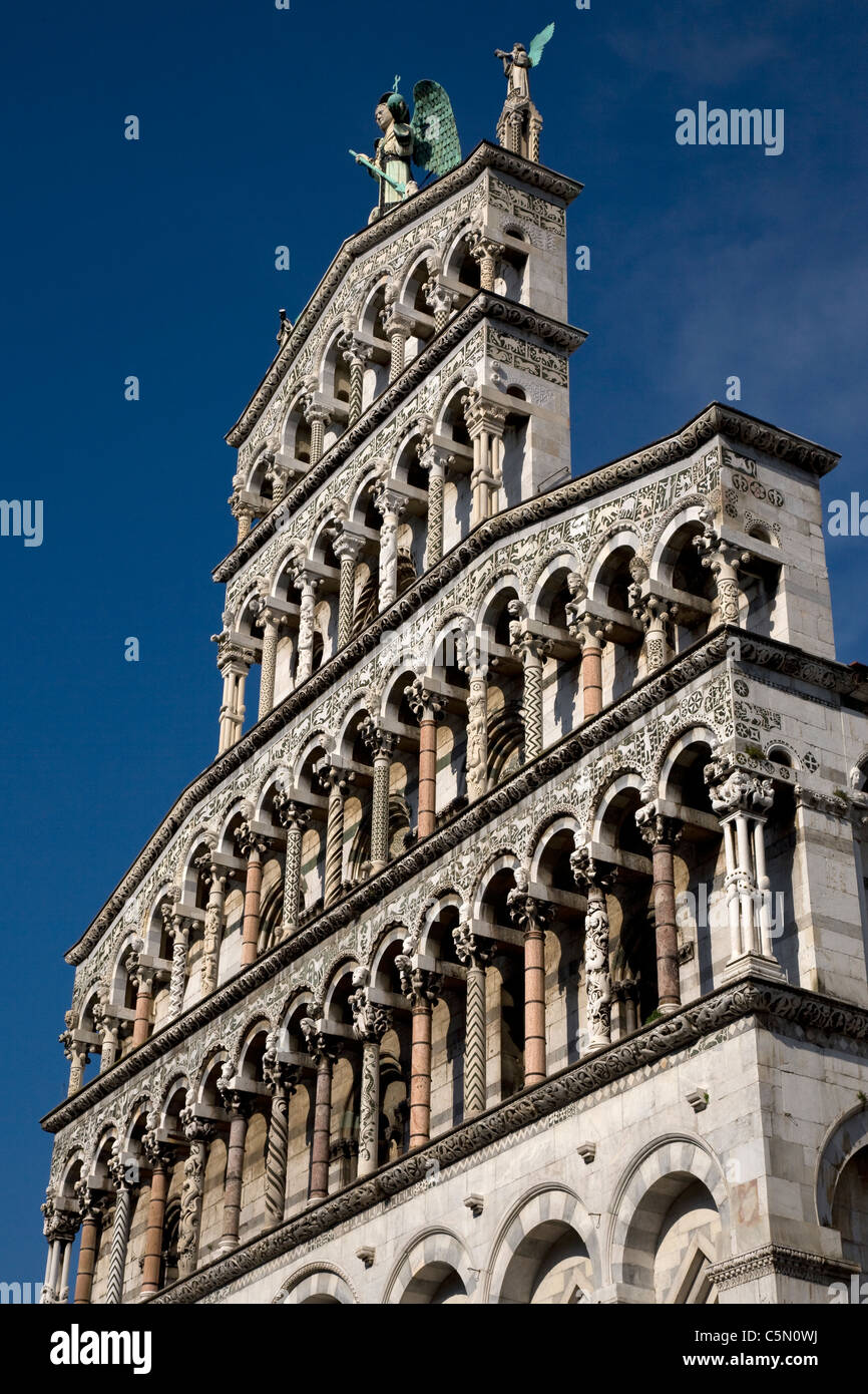 San Michele in Foro, façade de l'église détail, Lucca, Toscane, Italie, Europe Banque D'Images
