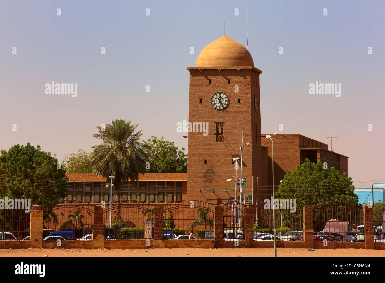 Tour de l'horloge d'édifice municipal, d'Omdurman Omdurman, le nord du Soudan, Afrique Banque D'Images