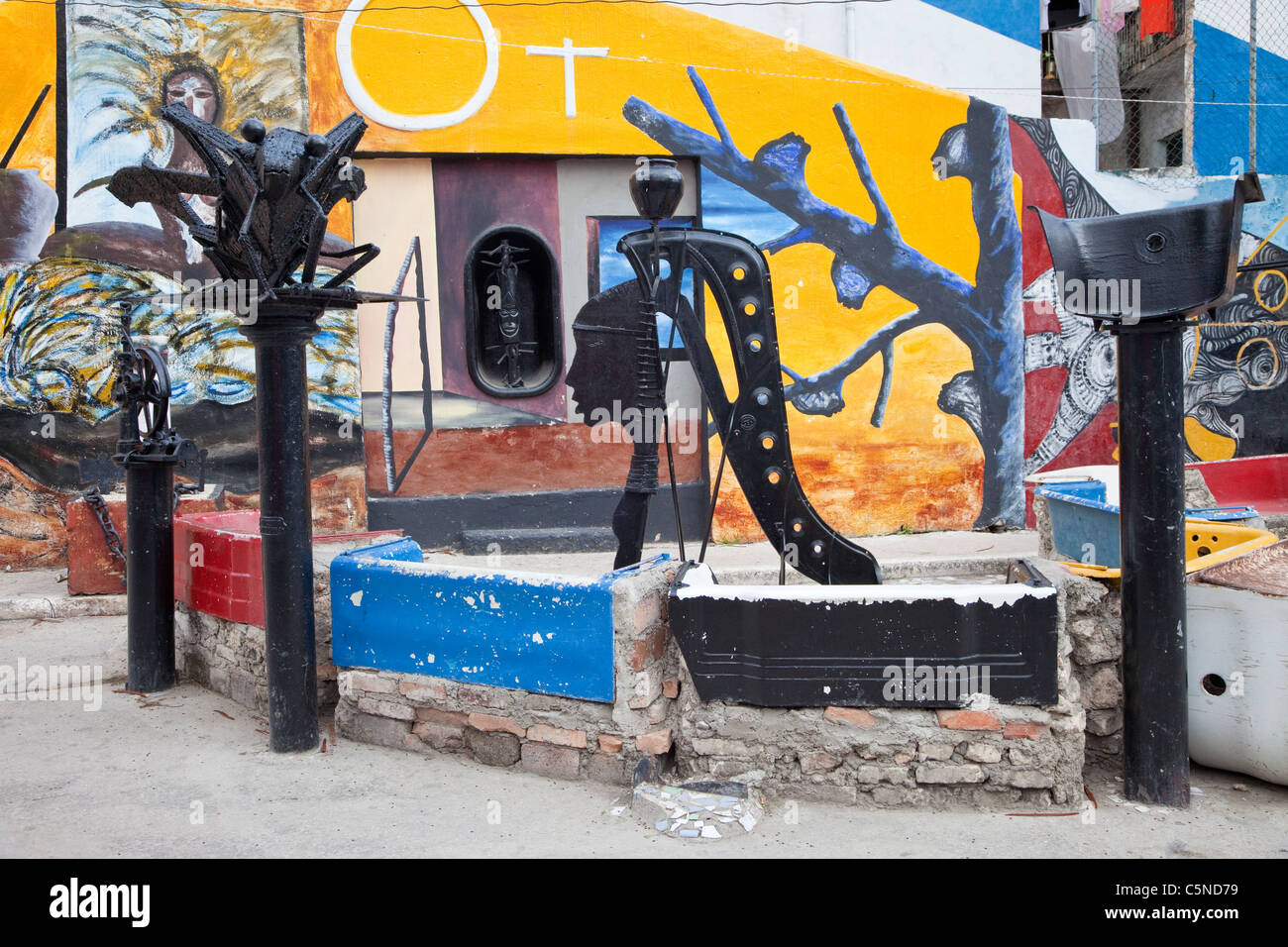 Cuba, La Havane. Callejon de Hamel les travaux d'art et sculpture, centre  de La Havane Photo Stock - Alamy