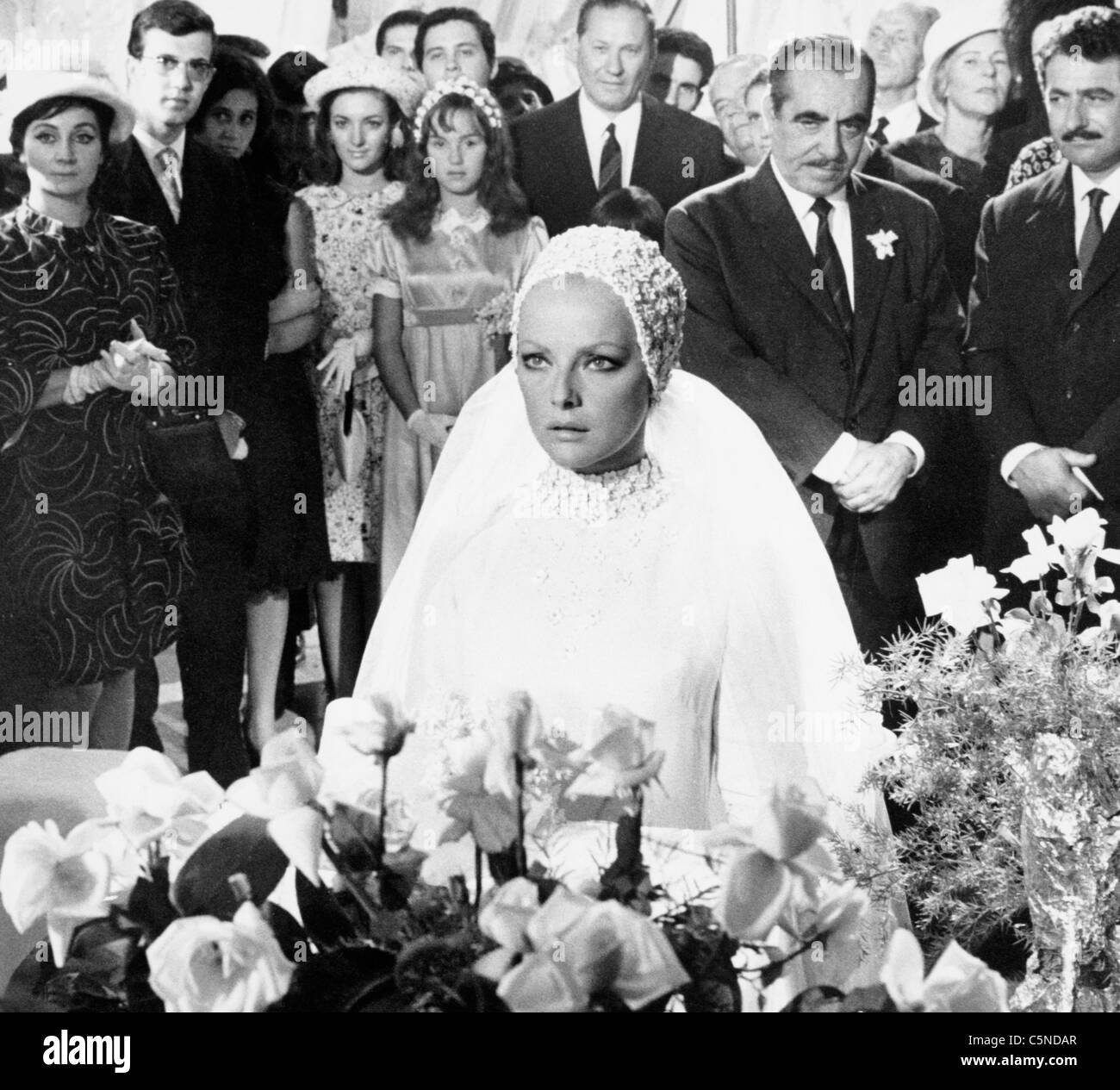 Mieux une veuve Banque d'images noir et blanc Alamy