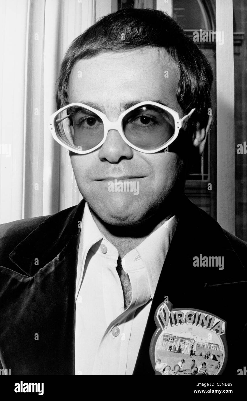 Elton John, 1972 Banque D'Images