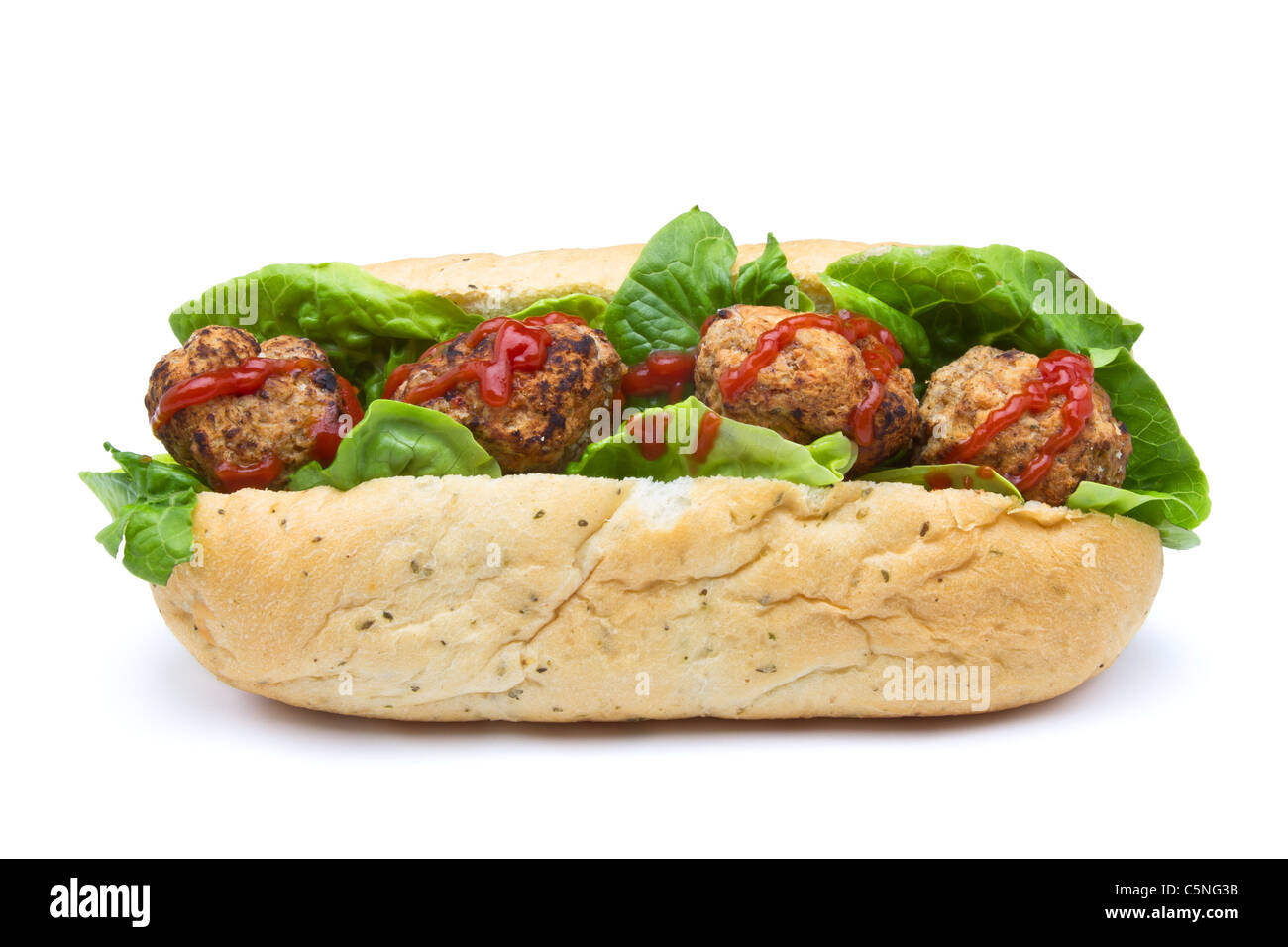 Meatball Sub Sandwich de perspective faible isolé sur blanc. Banque D'Images