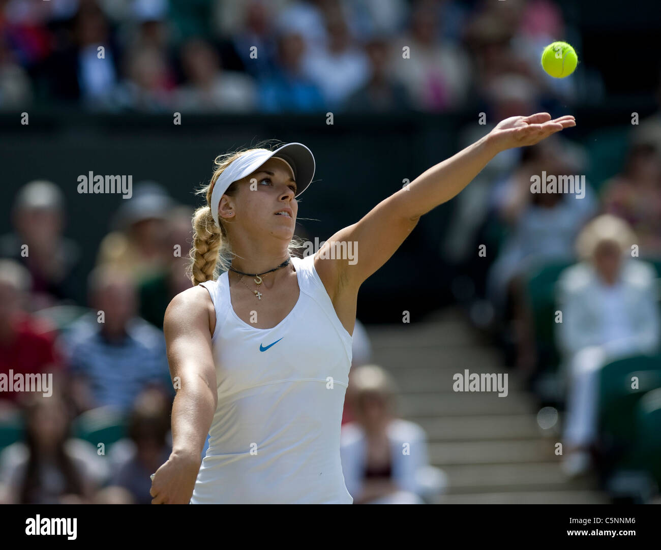 Sabine Lisicki (GER) en action au cours de la Tennis de Wimbledon 2011 Banque D'Images Sabine Lisicki (GER) en action au cours de la Tennis de Wimbledon 2011 Banque D'Images