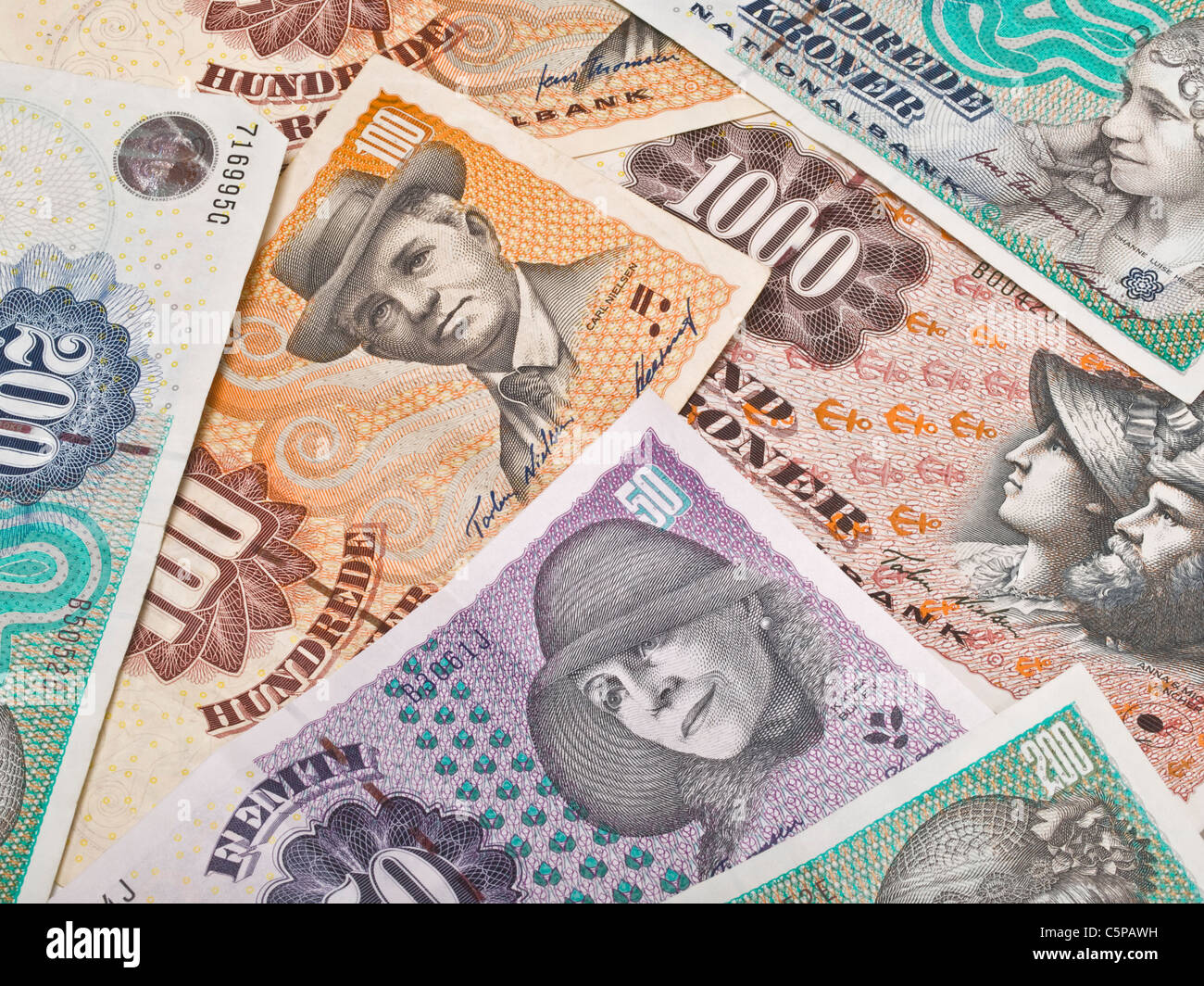 Detailansicht vieler dänischer Kronen-Banknoten | photo détail d'un grand nombre de couronnes danoises Banque D'Images