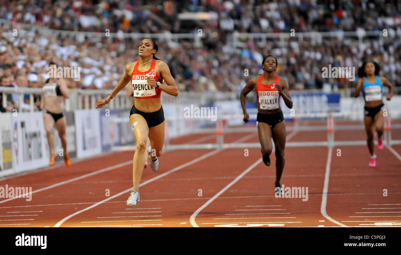 2011 Stockholm 0729-DN galan Diamond League - Kaliese Spencer JAM remporte le 400 m haies - Banque D'Images