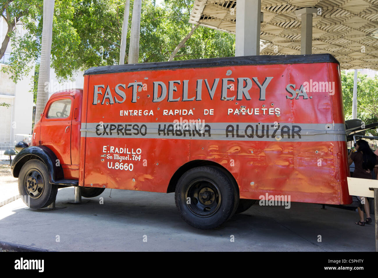 Camion de livraison utilisé dans l'attaque contre le palais présidentiel, La Havane par le Directorio Revolucionario en 1957. Banque D'Images