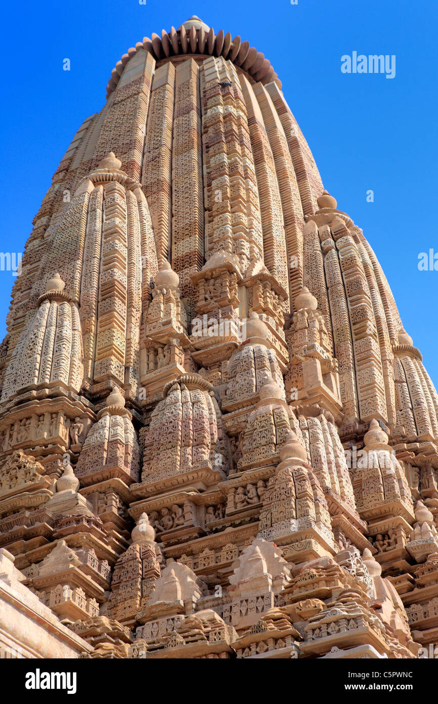 Temples Jains (10-11ème siècle), de l'Est groupe, UNESCO World Heritage site, Khajuraho, Inde Banque D'Images