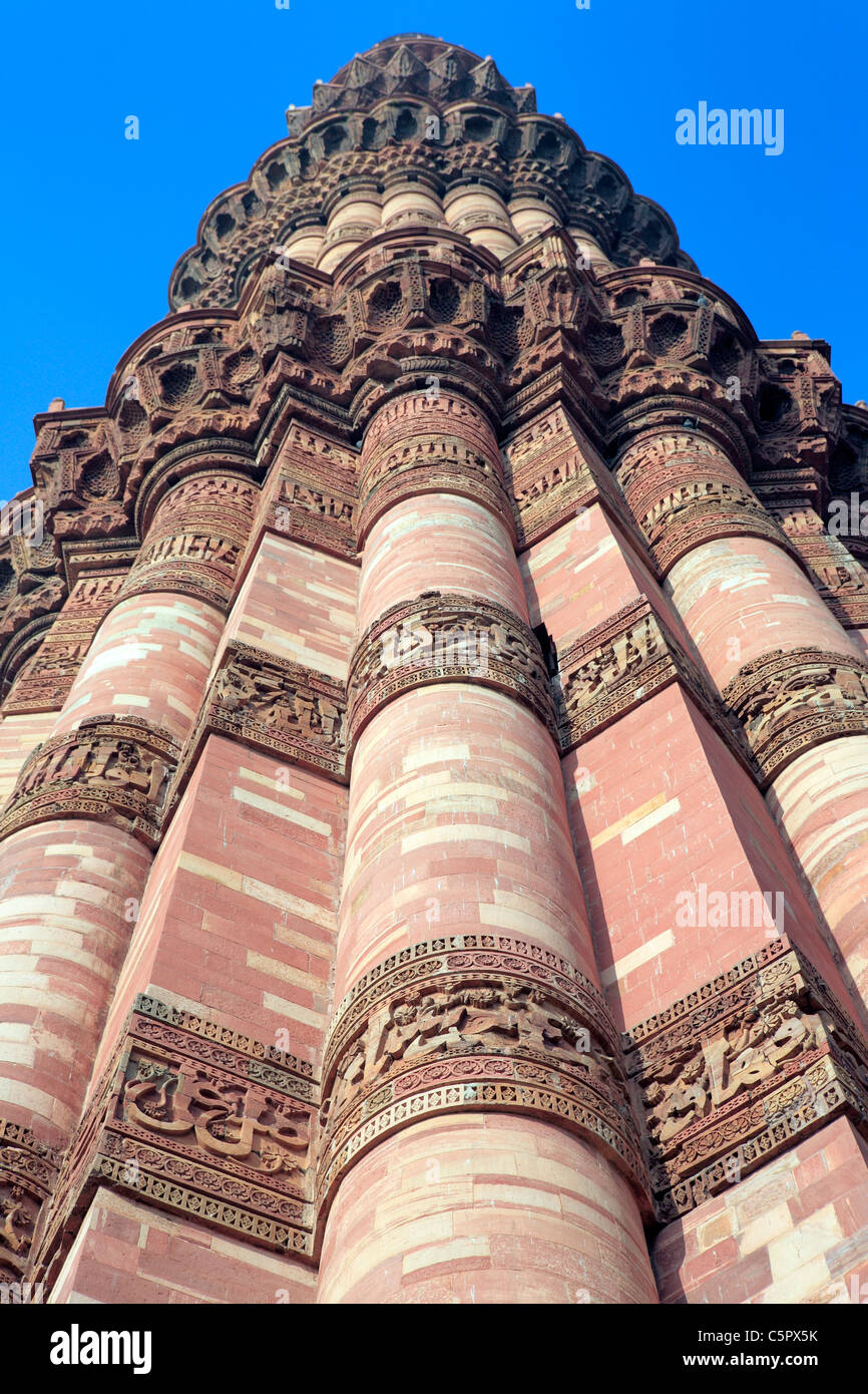 Minaret Qutb Minar (1200), Delhi, Inde Banque D'Images