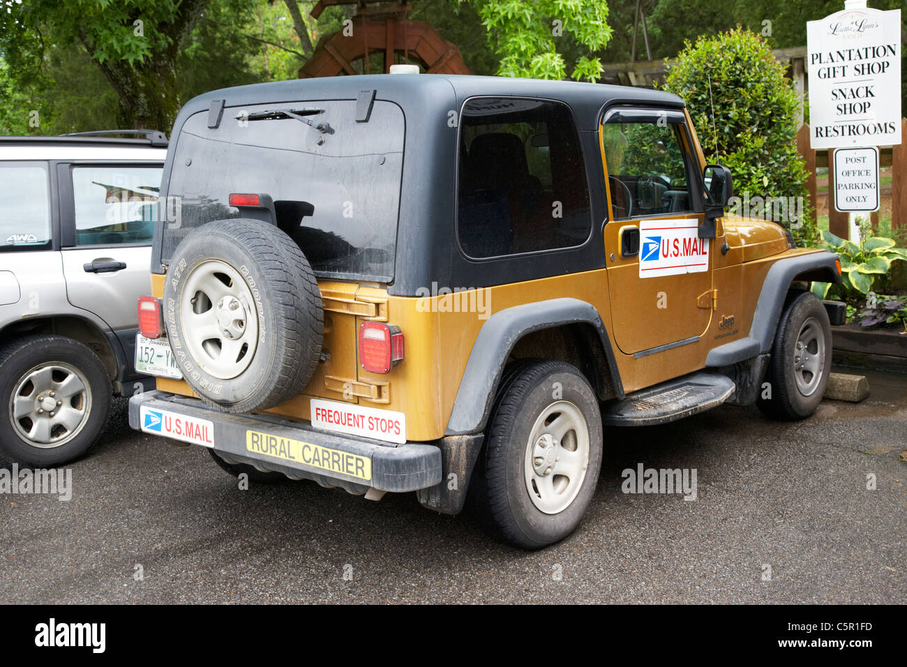 Jeep privée qui nous courrier dans les régions rurales hurricane mills tennessee usa Banque D'Images