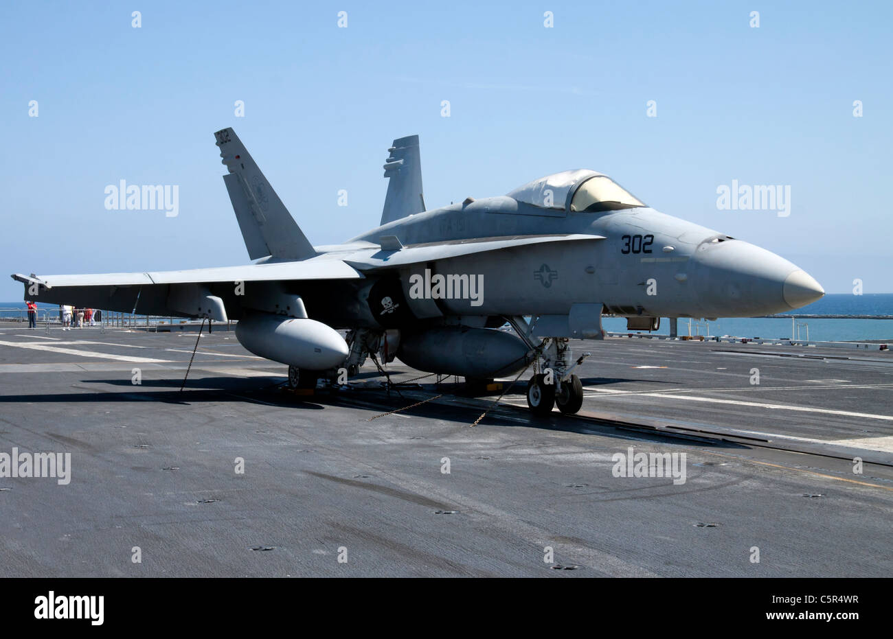 F/A-18C Hornet Strike Fighter sur l'envol de l'USS Abraham Lincoln Banque D'Images