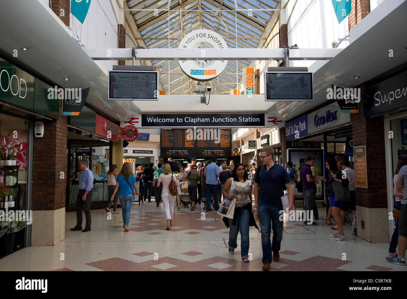 Clapham Junction Station - Entrée Hall Banque D'Images