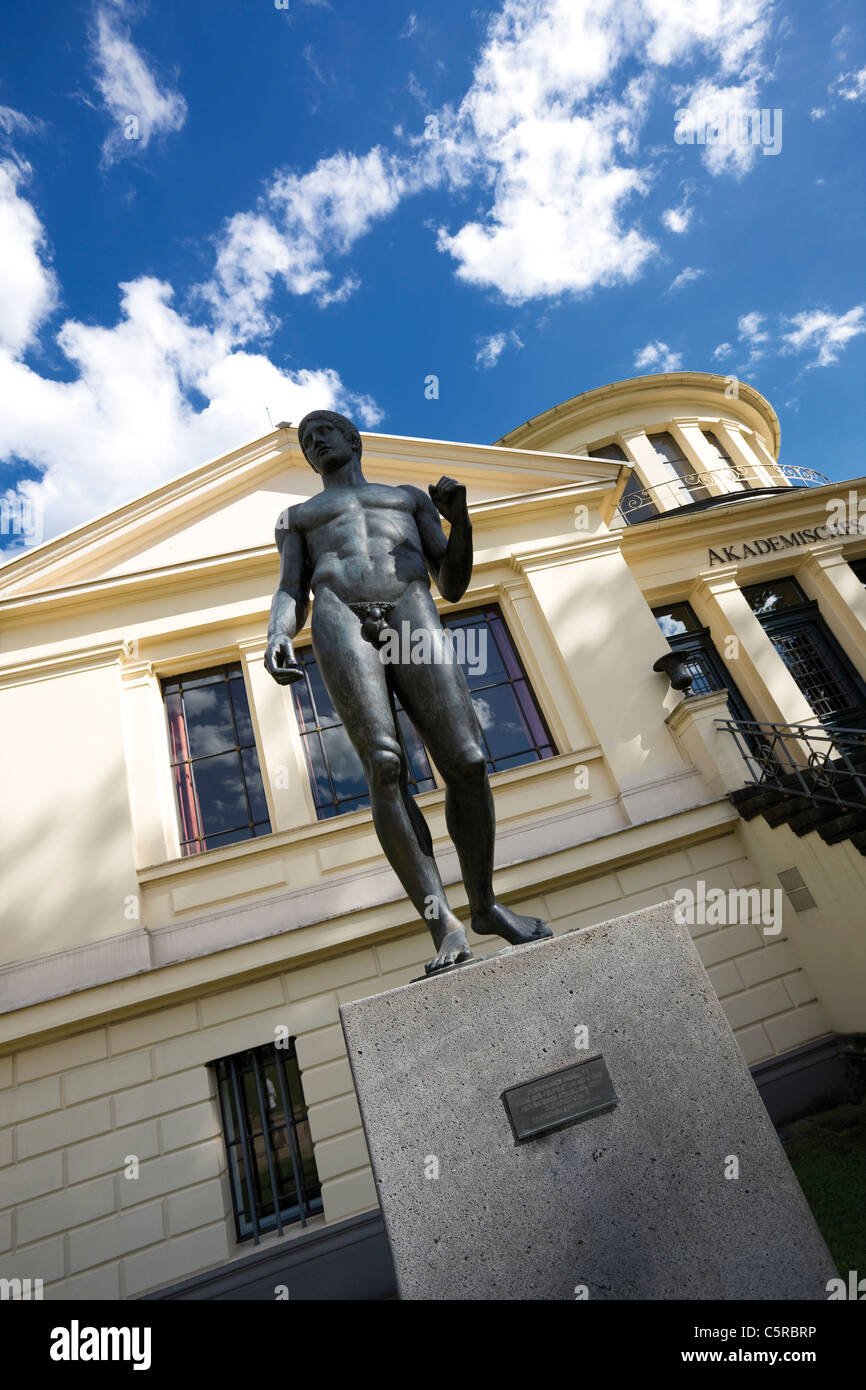 Allemagne, Berlin, Bonn, Musée d'art académique, Sculpture en premier plan Banque D'Images
