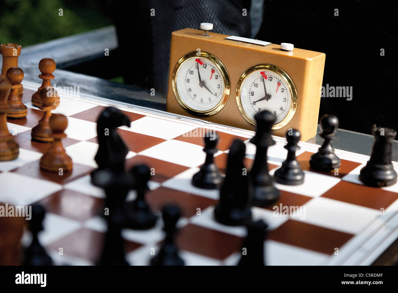 Allemagne, Close up of Chess game avec chronomètre Banque D'Images