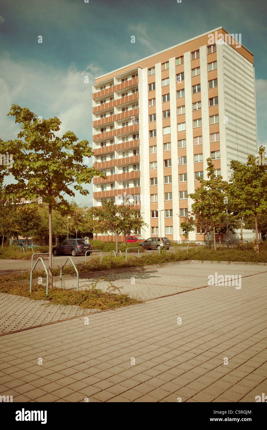 70s apartment building Banque de photographies et d’images à haute — free download