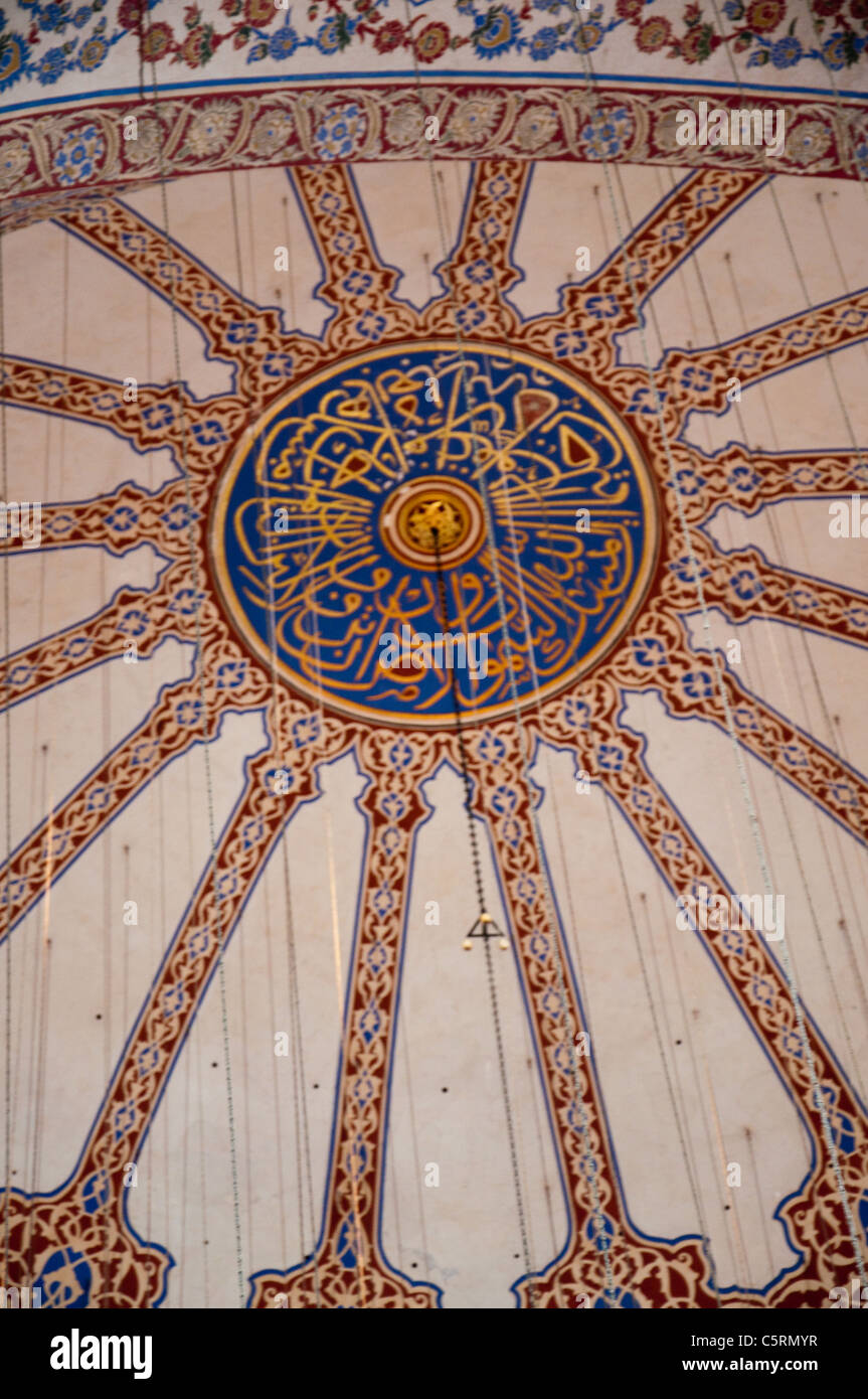La peinture sur le plafond, la Mosquée Bleue, Istanbul, Turquie Banque D'Images