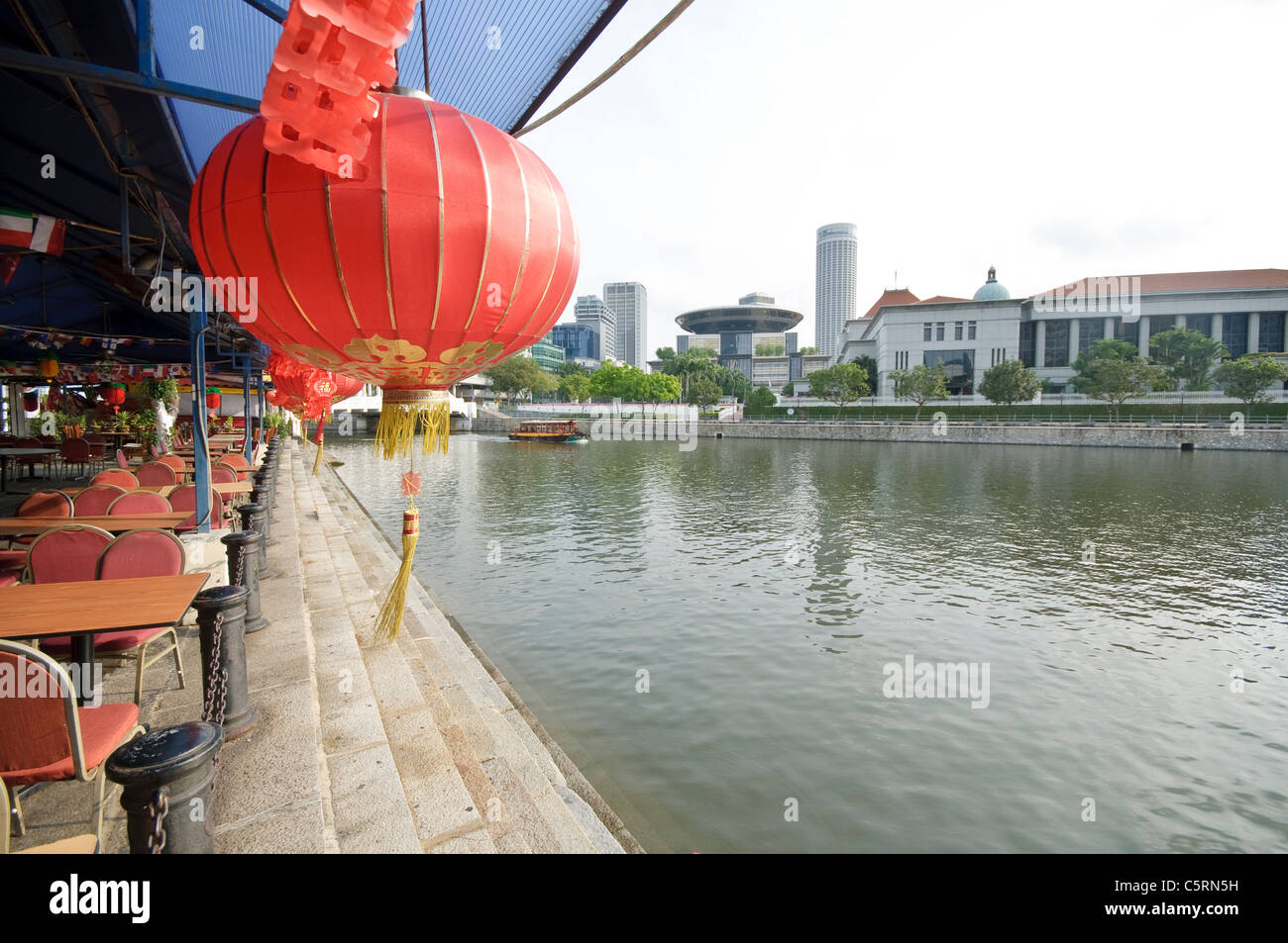 Restaurants à Boat Quay à la rivière Singapour, Musée de la civilisation asiatique et le Parlement, à Singapour, en Asie du Sud-Est, l'Asie Banque D'Images