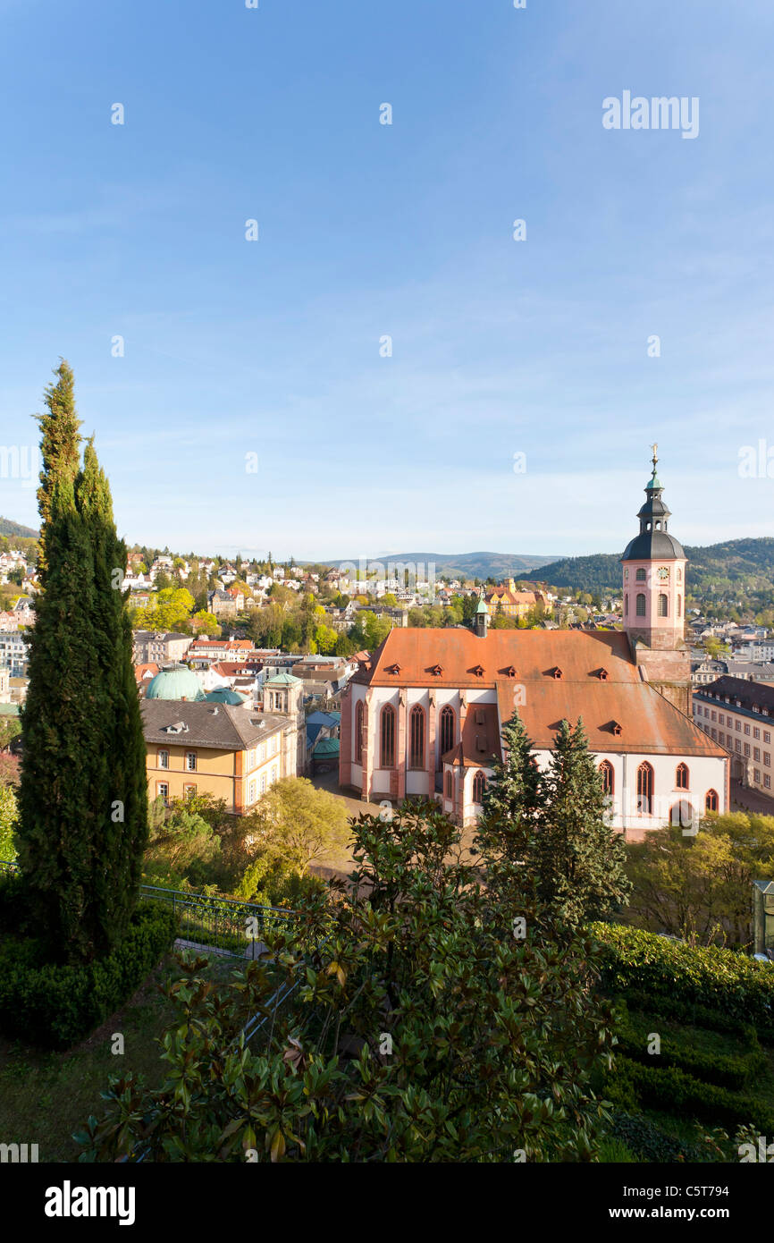 Allemagne, Bade-Wurtemberg, Baden-Baden, Forêt Noire, vue de l'église collégiale à Cityscape Banque D'Images