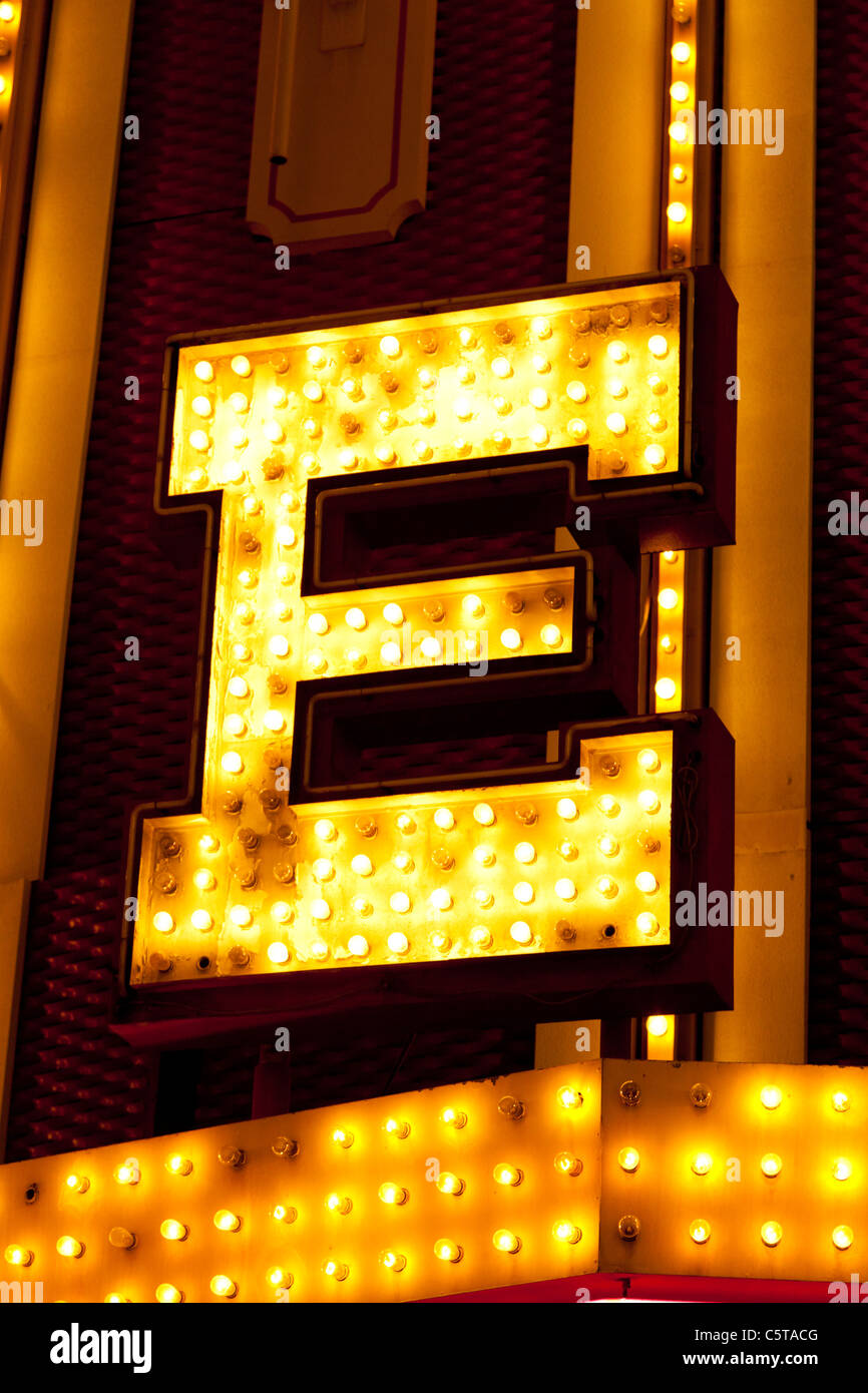 Signe de l'ampoule pour Lettre E Las Vegas USA Photo Stock - Alamy
