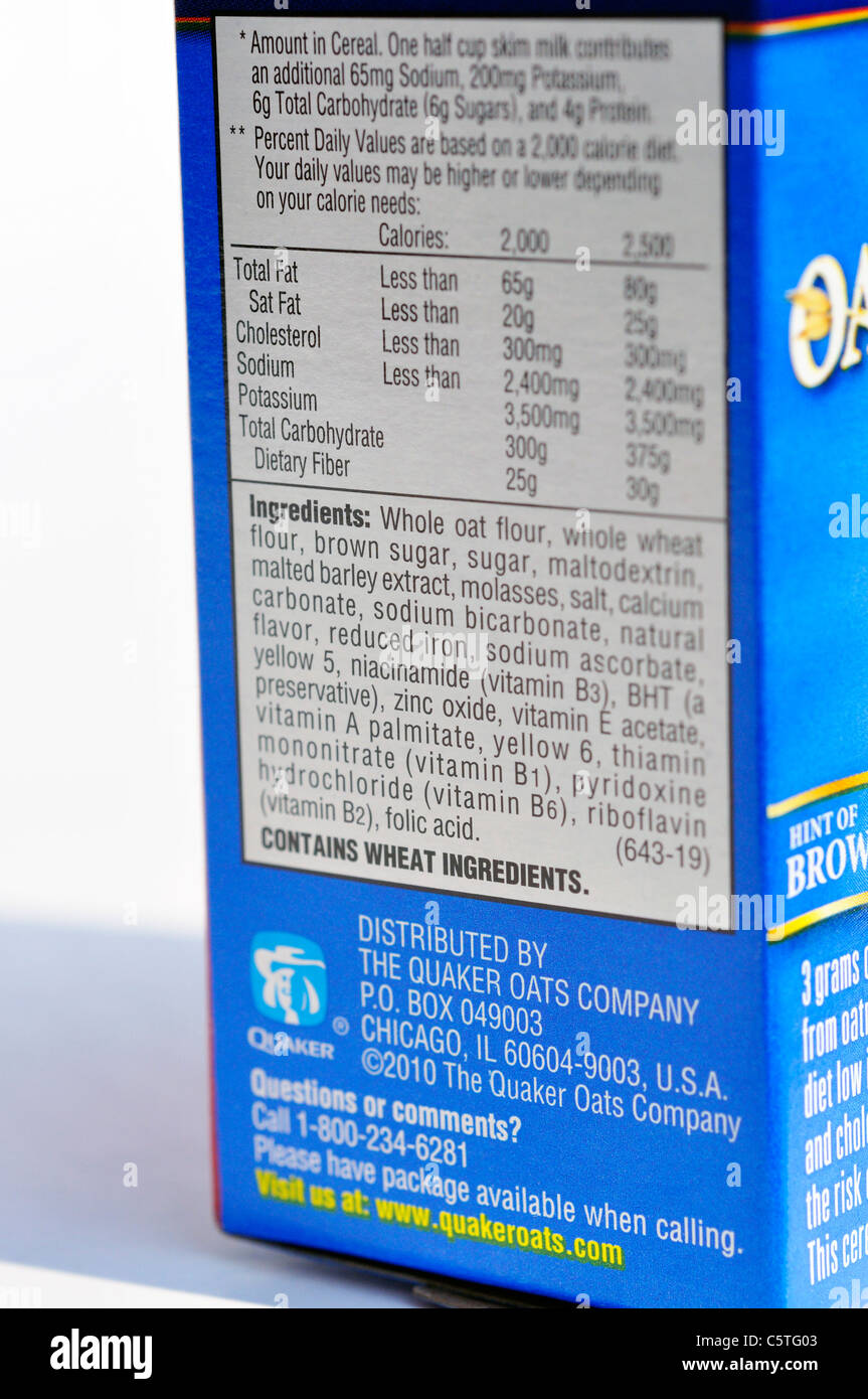 Liste des ingrédients sur la boîte de céréales Banque de photographies