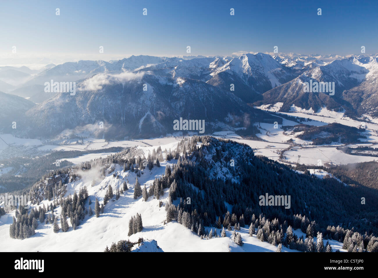 L'Allemagne du Sud, Orange, voir des alpes européennes à partir de la montagne Wendelstein Banque D'Images