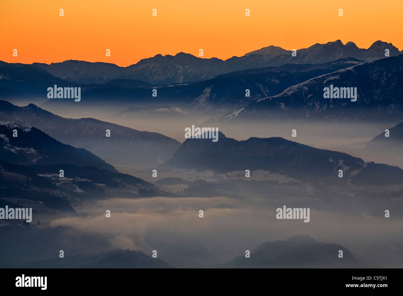 Allemagne, Bavière, Sudelfeld, paysage alpin au lever du soleil Banque D'Images