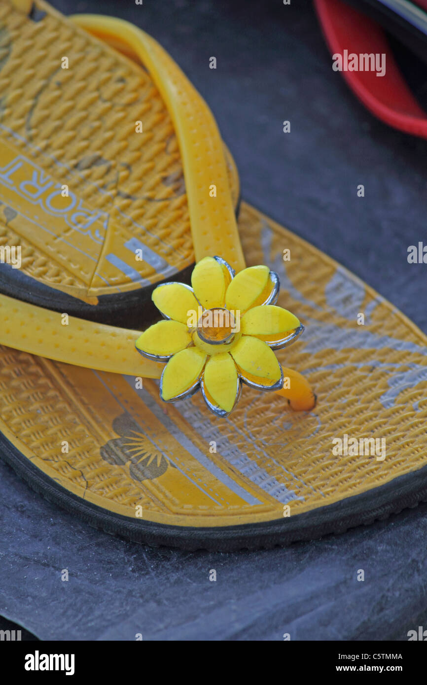 Close-up d'une paire de tongs Banque D'Images