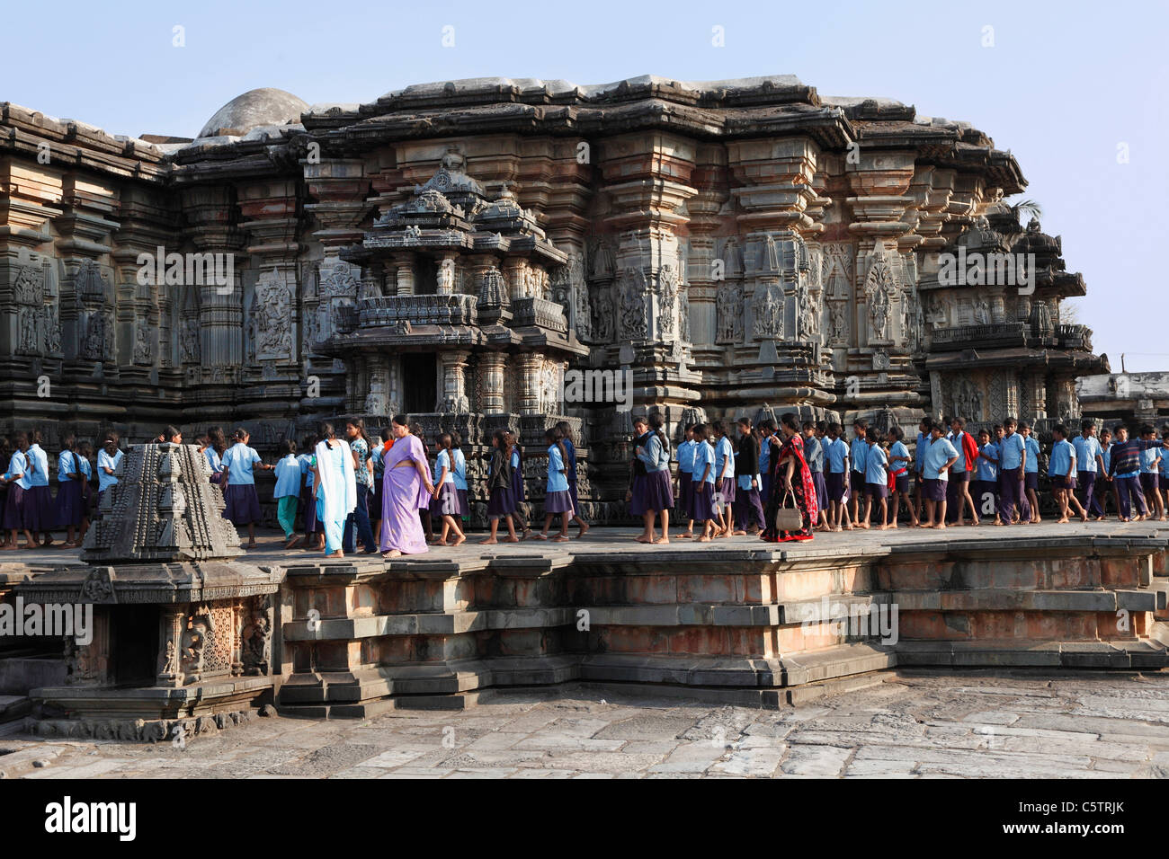 L'Inde, l'Inde du Sud, Belur, au temple chennakesava Touristiques Banque D'Images