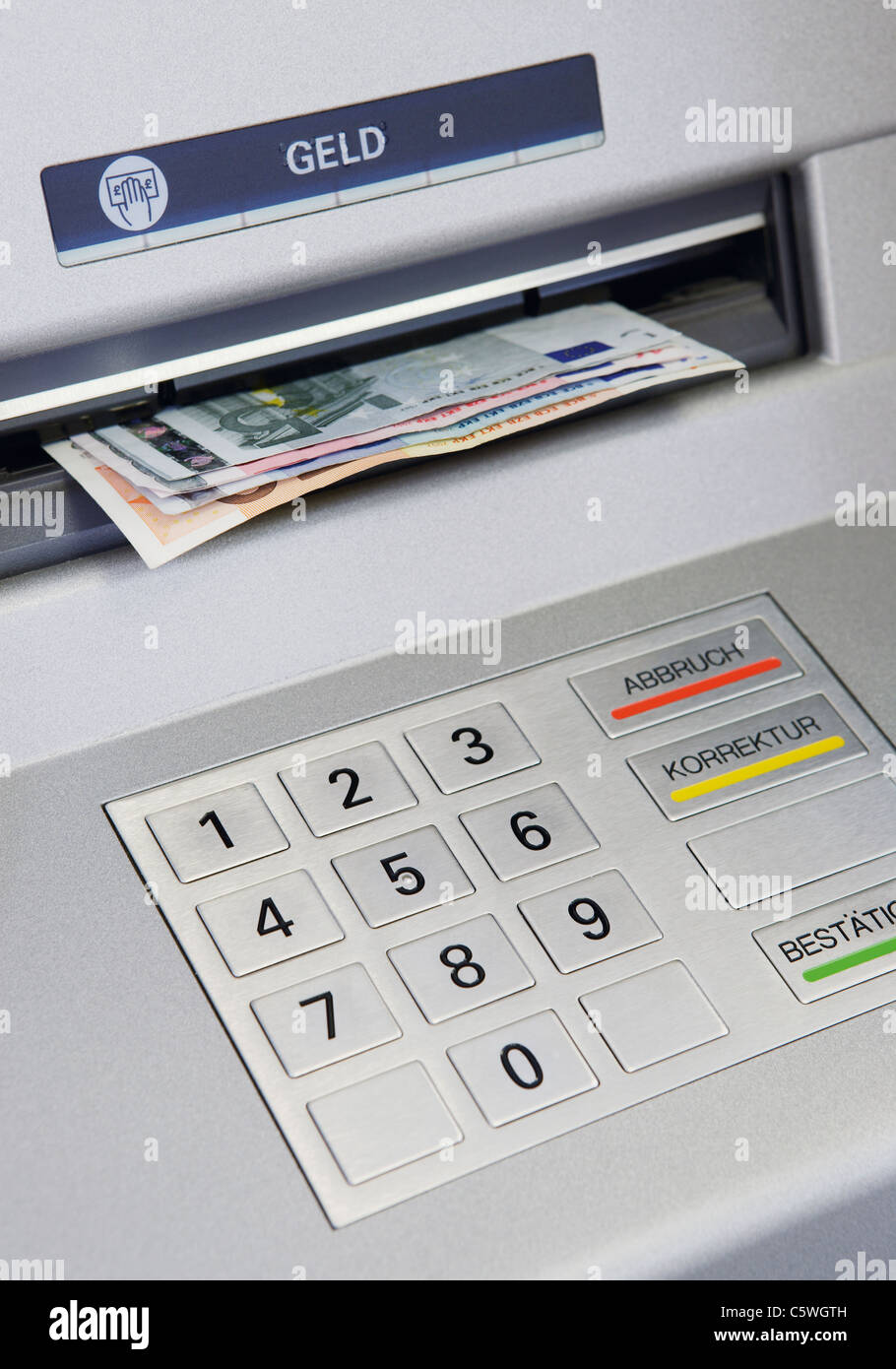 Close up of cash machine avec notes Banque D'Images