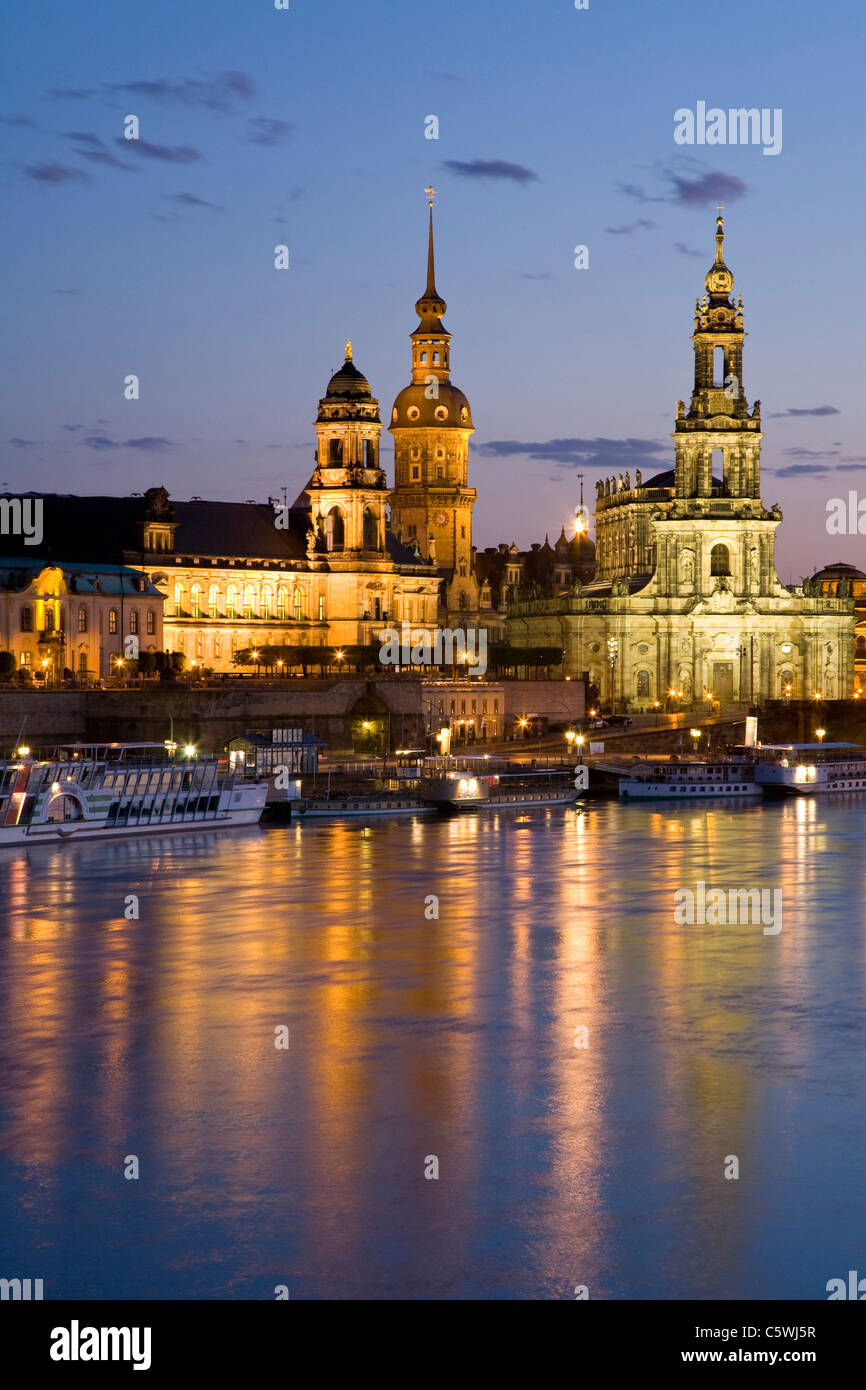 Allemagne, Dresden, terrasse Bruehl la nuit Banque D'Images