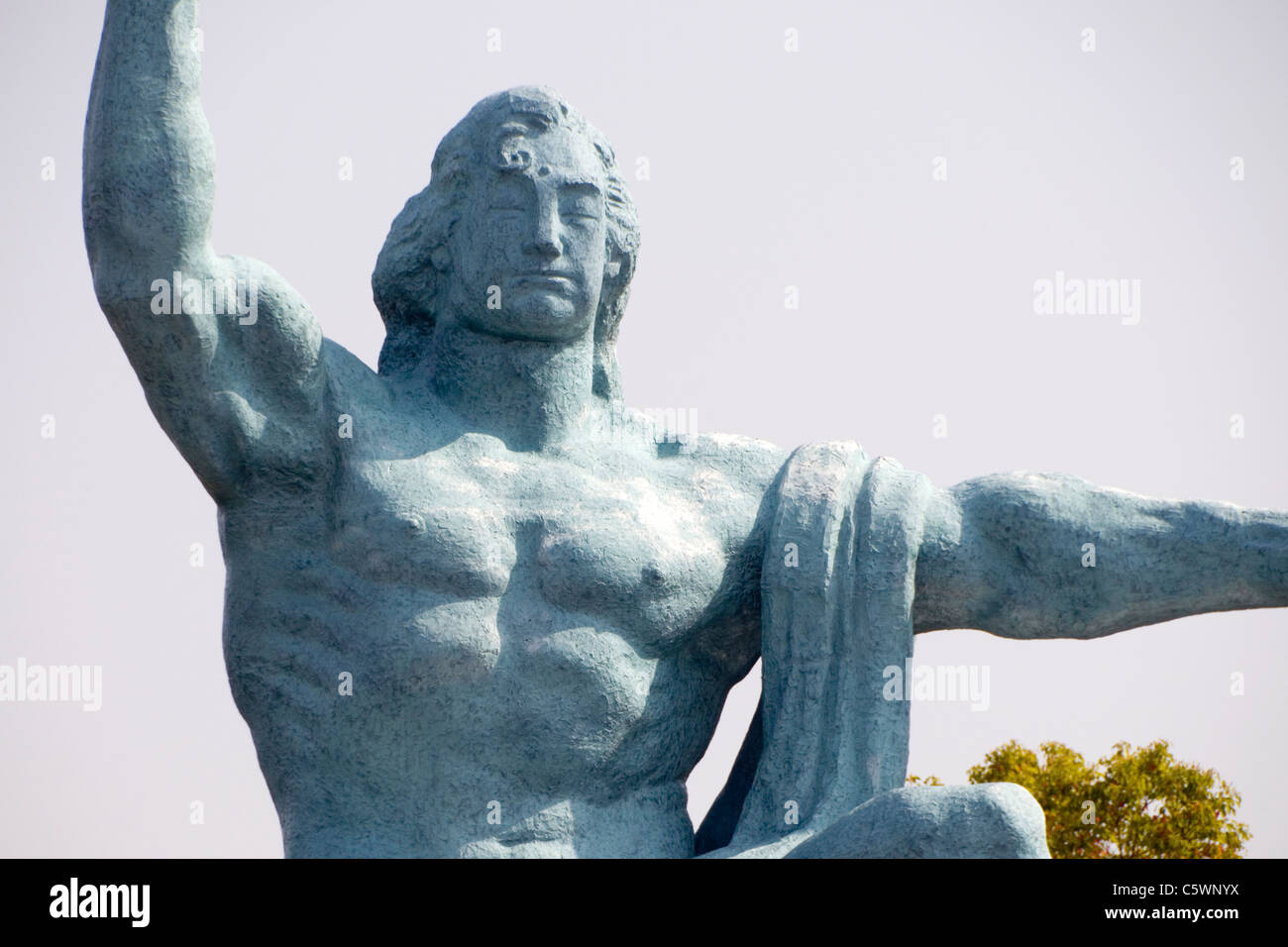 Statue de la paix de Nagasaki, Parc de la paix, Urakami, Nagasaki, Japon. Banque D'Images