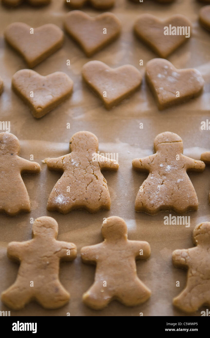Gingerbread cookies sur la plaque Banque D'Images