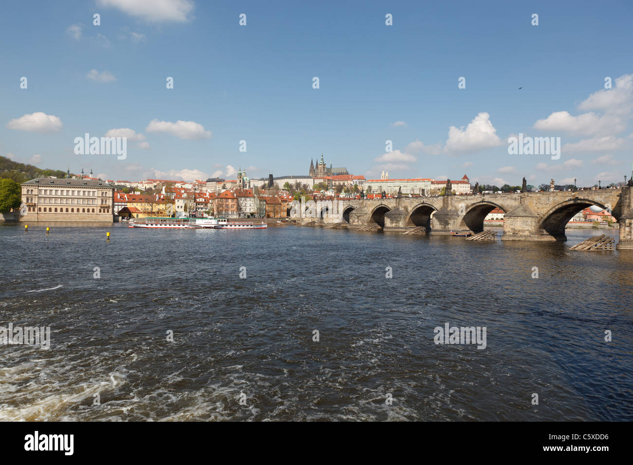 Le Pont Charles sur la Vltava Banque D'Images