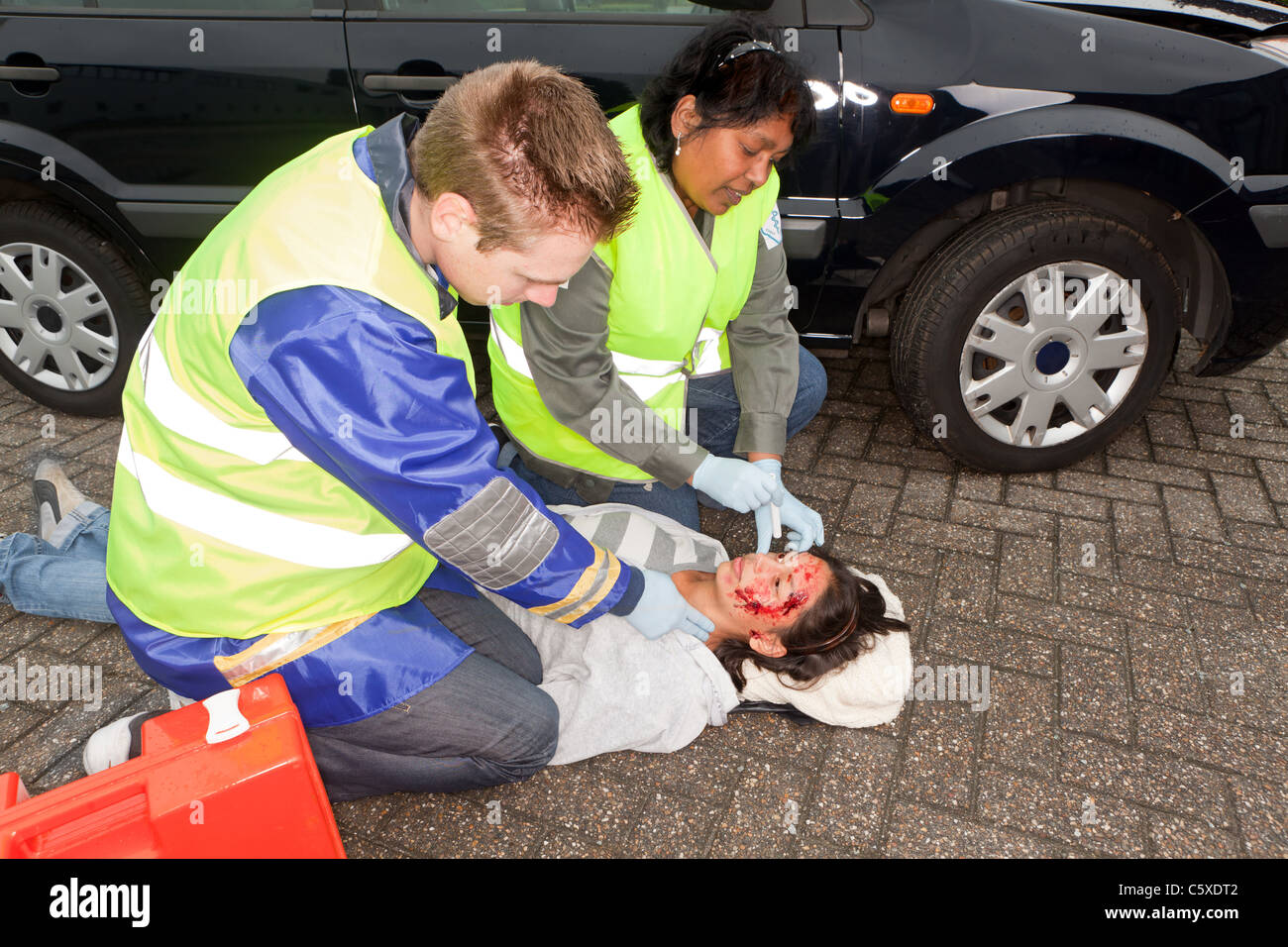 Accident de voiture mortel corps Banque de photographies et d'images à  haute résolution - Alamy